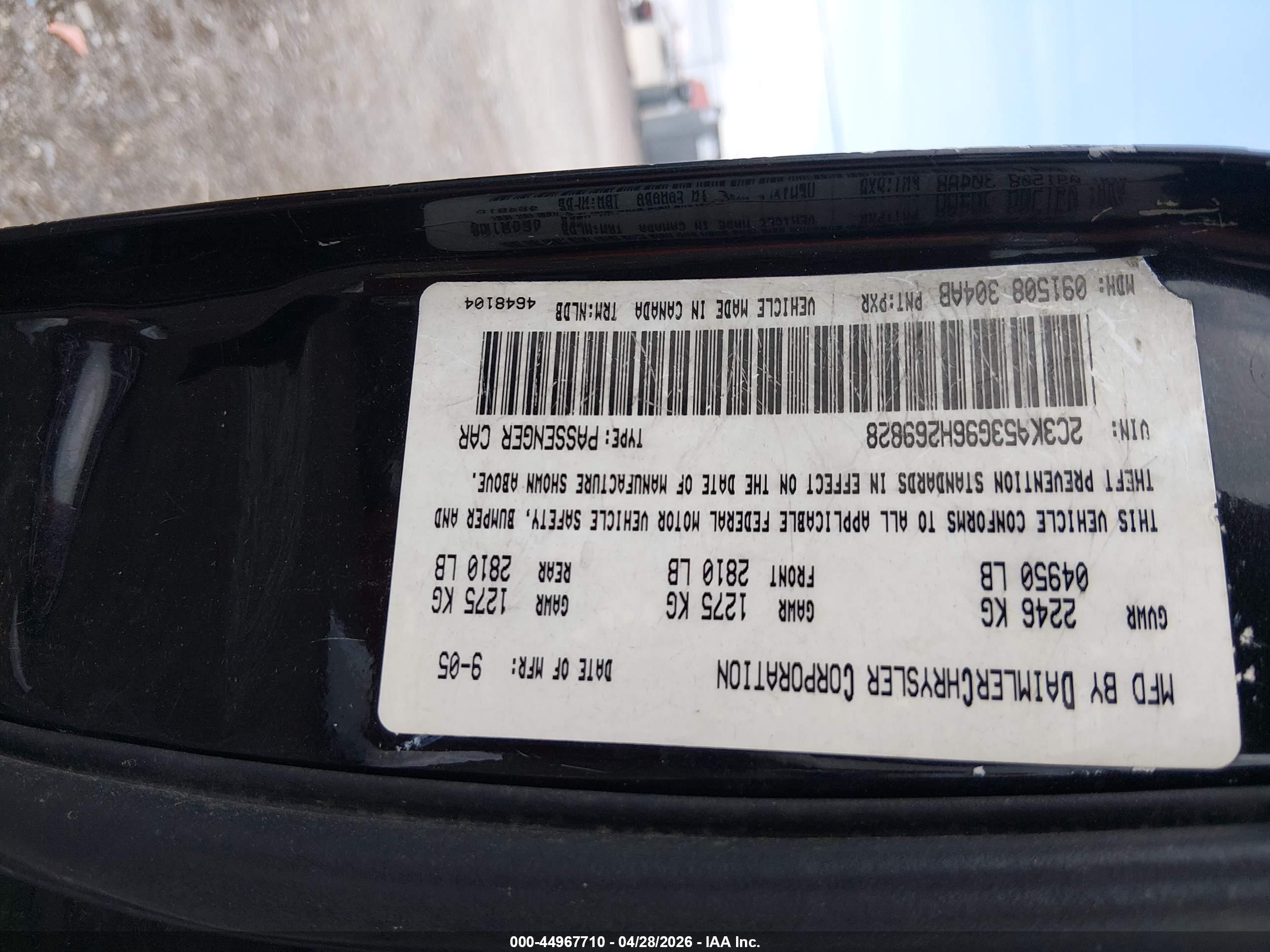 CHRYSLER 300 image 9