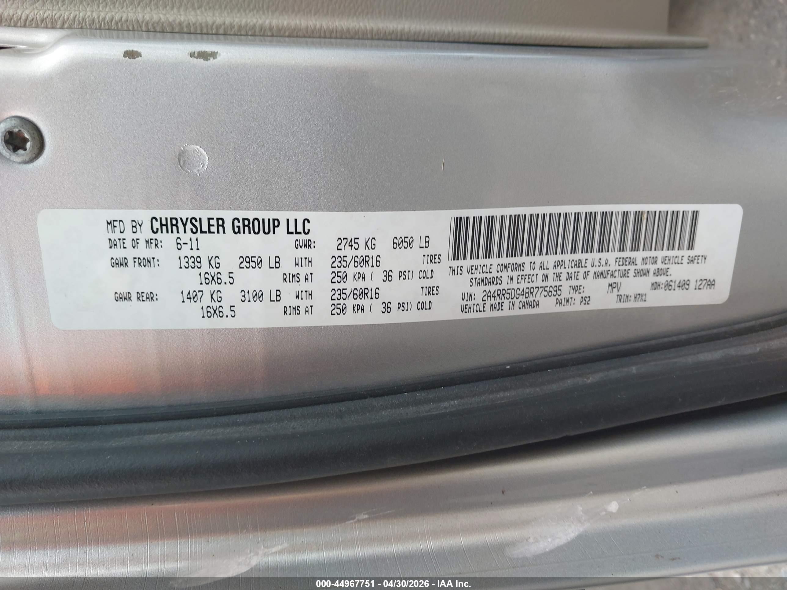 CHRYSLER TOWN image 9