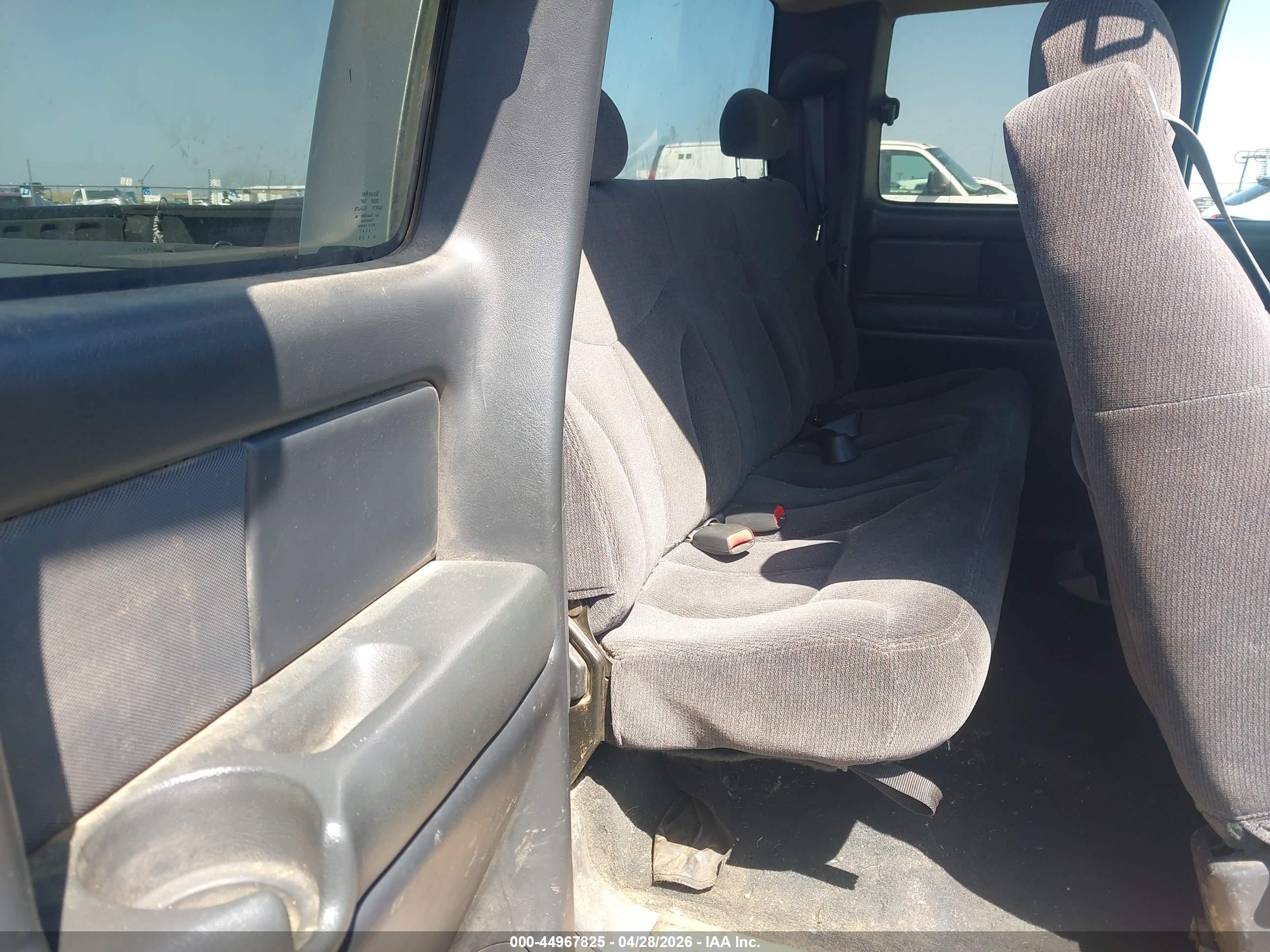 GMC SIERRA image 8