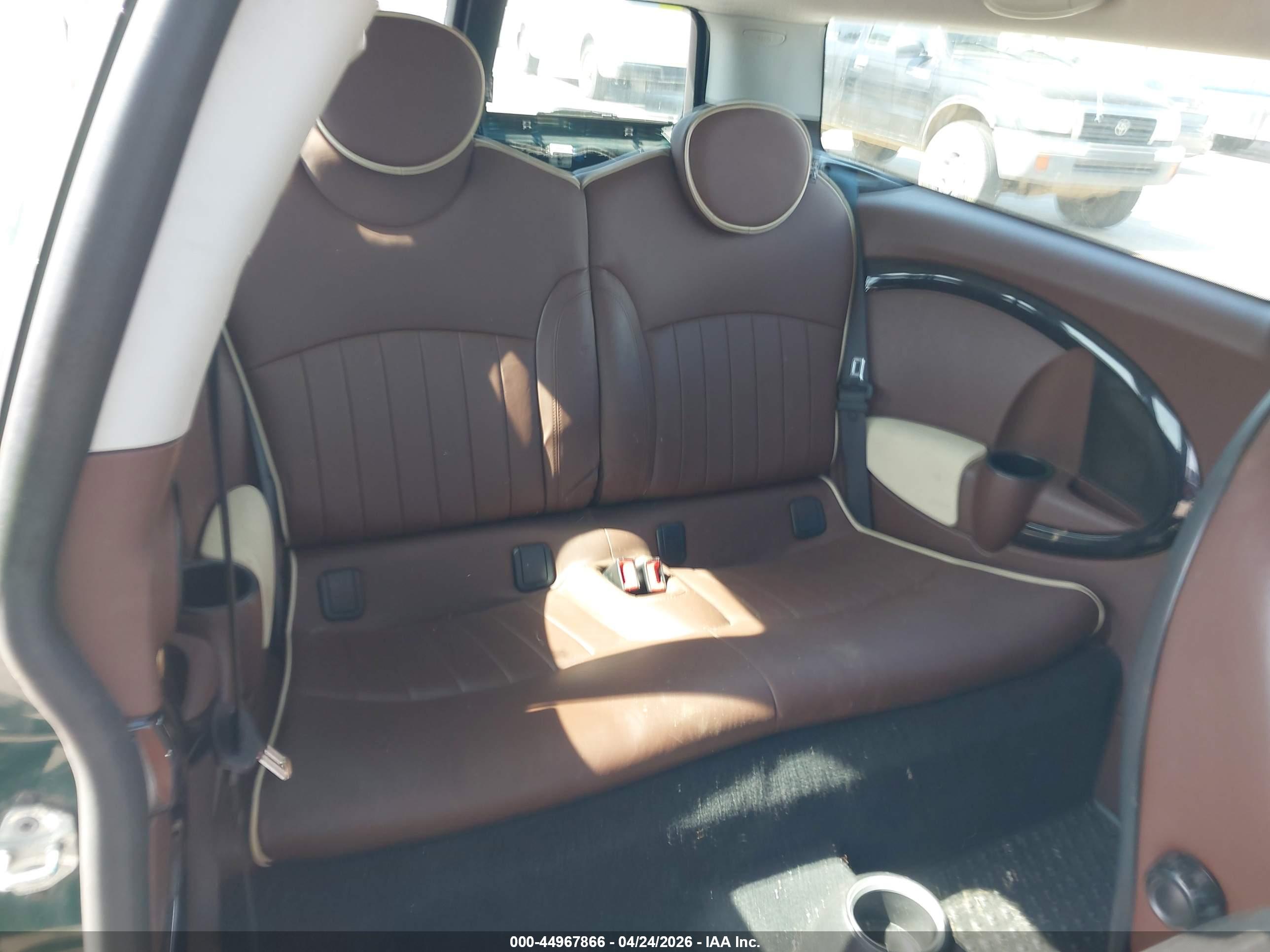 MINI COOPER image 8