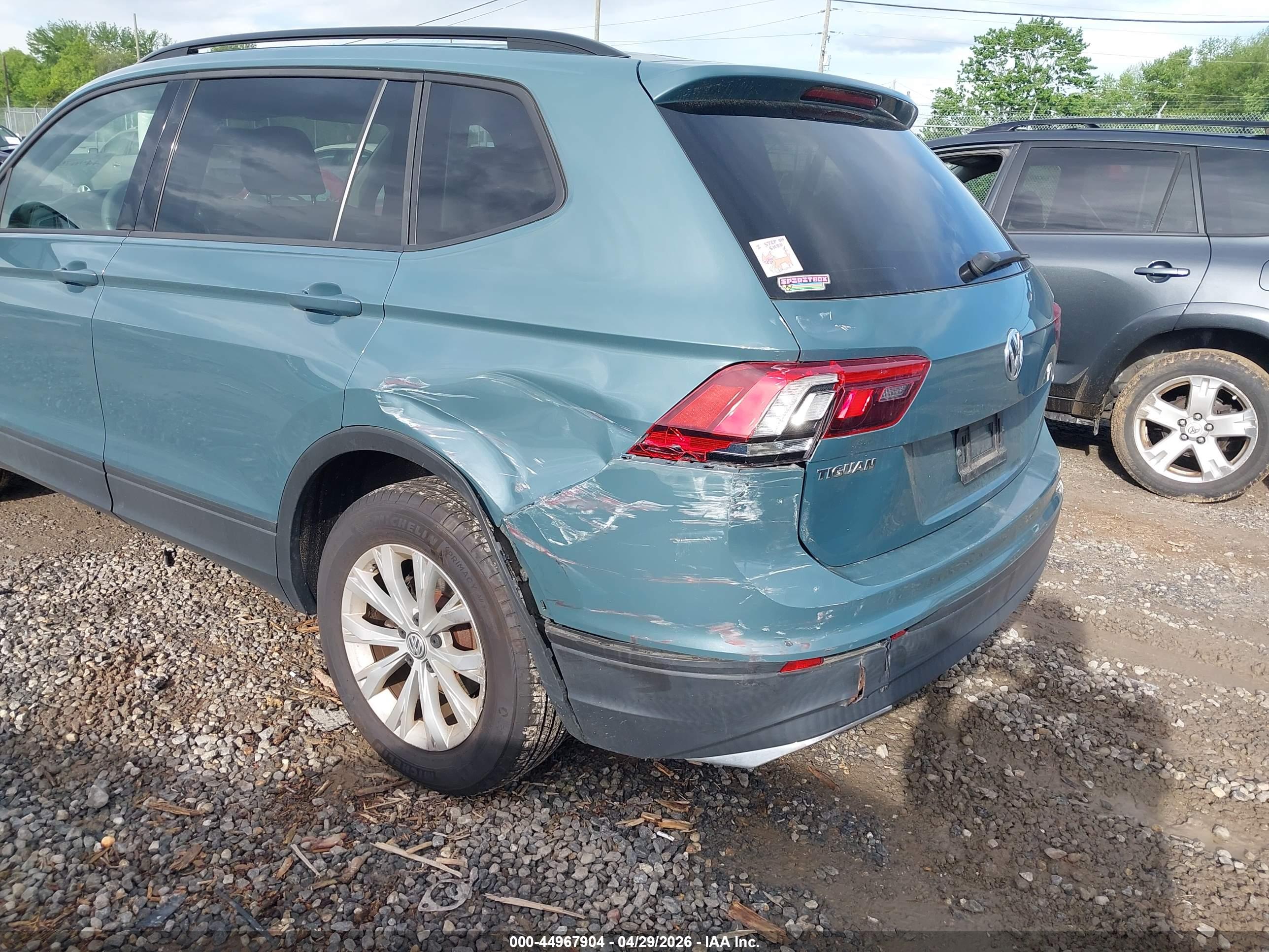 VOLKSWAGEN TIGUAN image 6