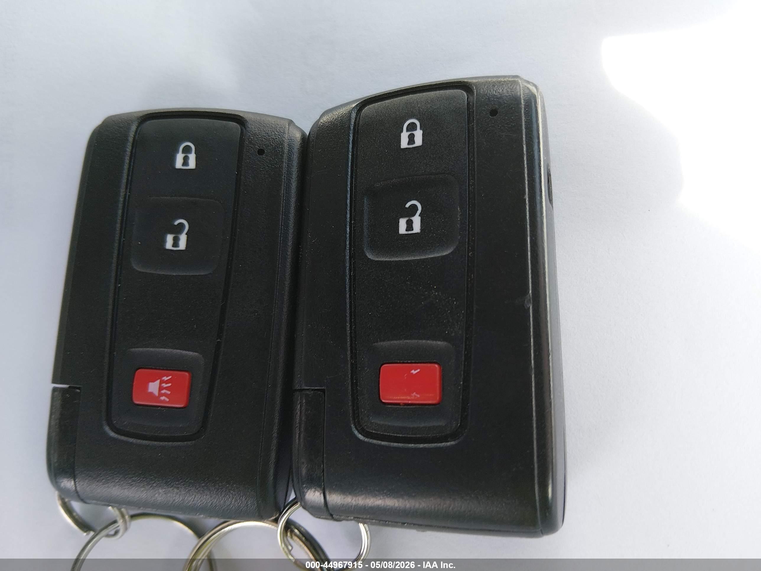 TOYOTA PRIUS image 11