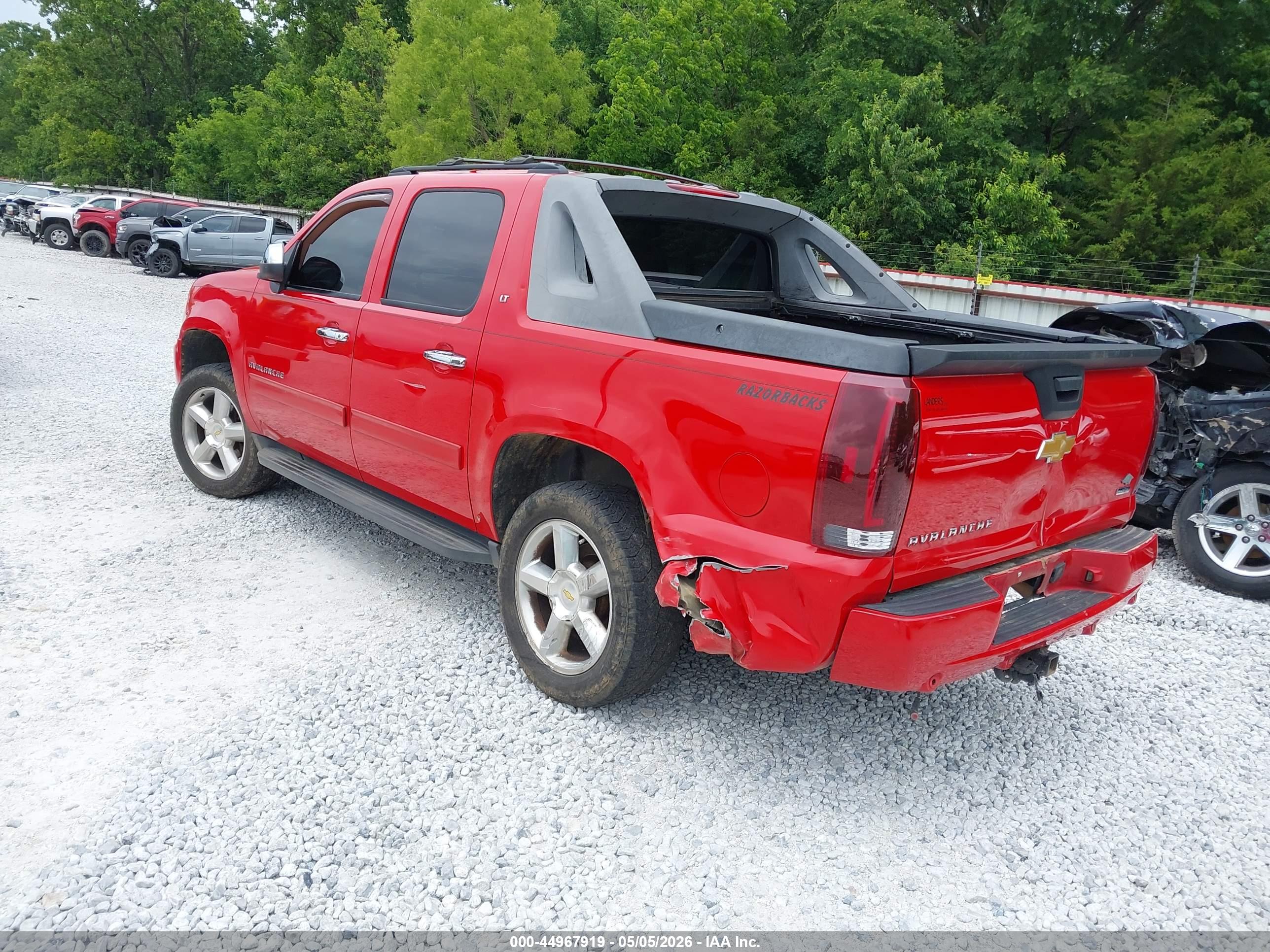 CHEVROLET AVALANCHE image 3