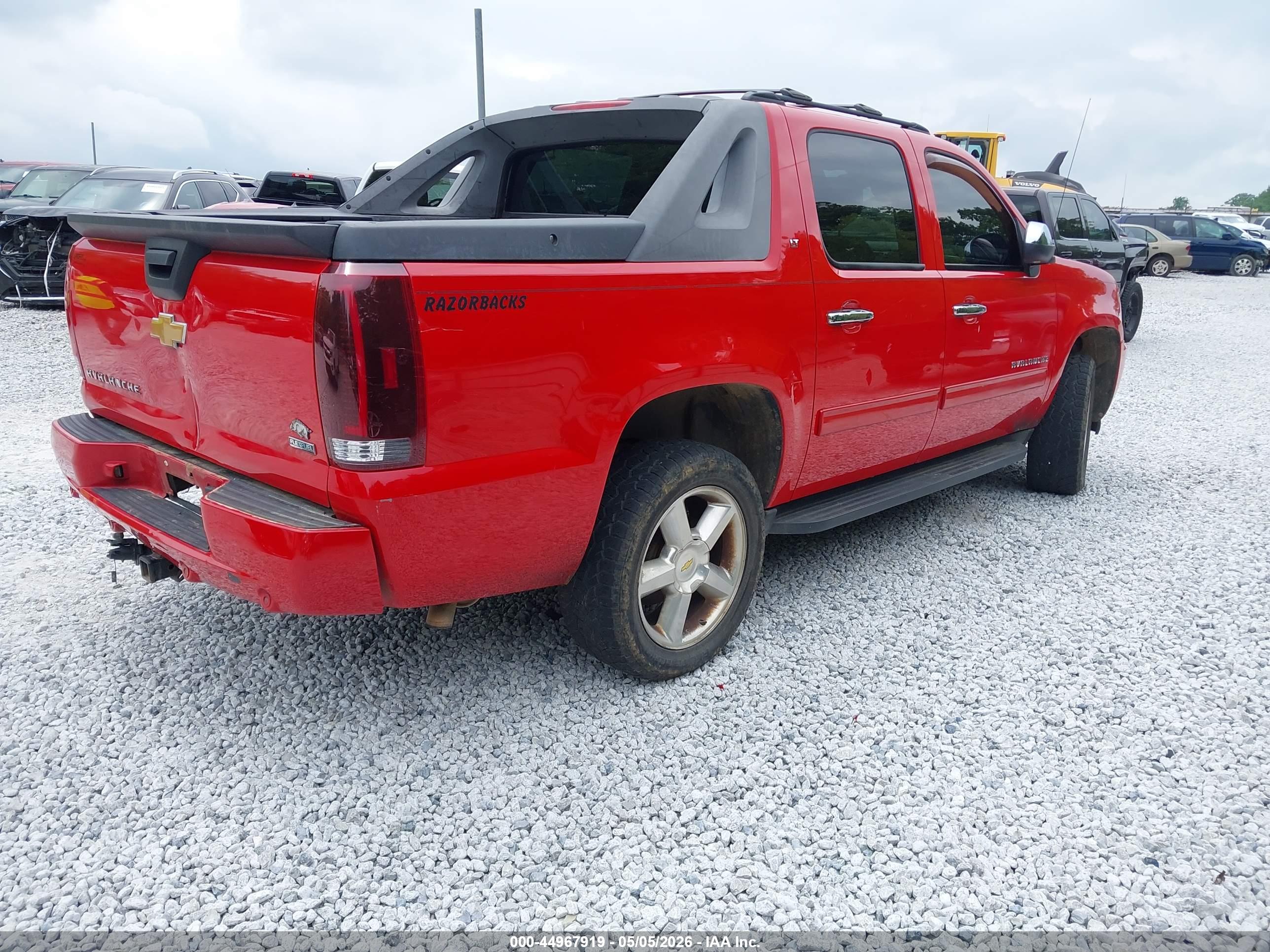 CHEVROLET AVALANCHE image 4