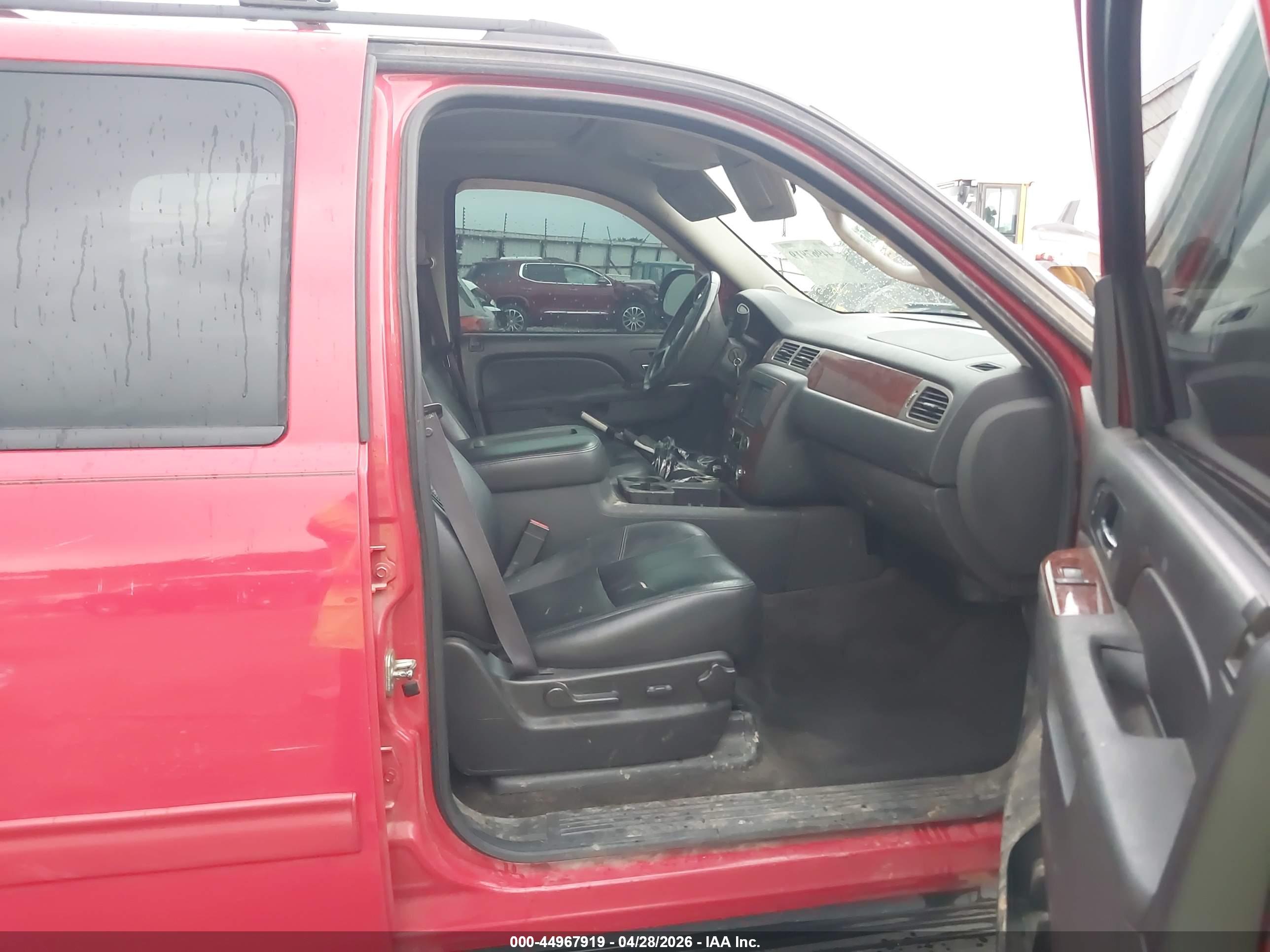 CHEVROLET AVALANCHE image 5