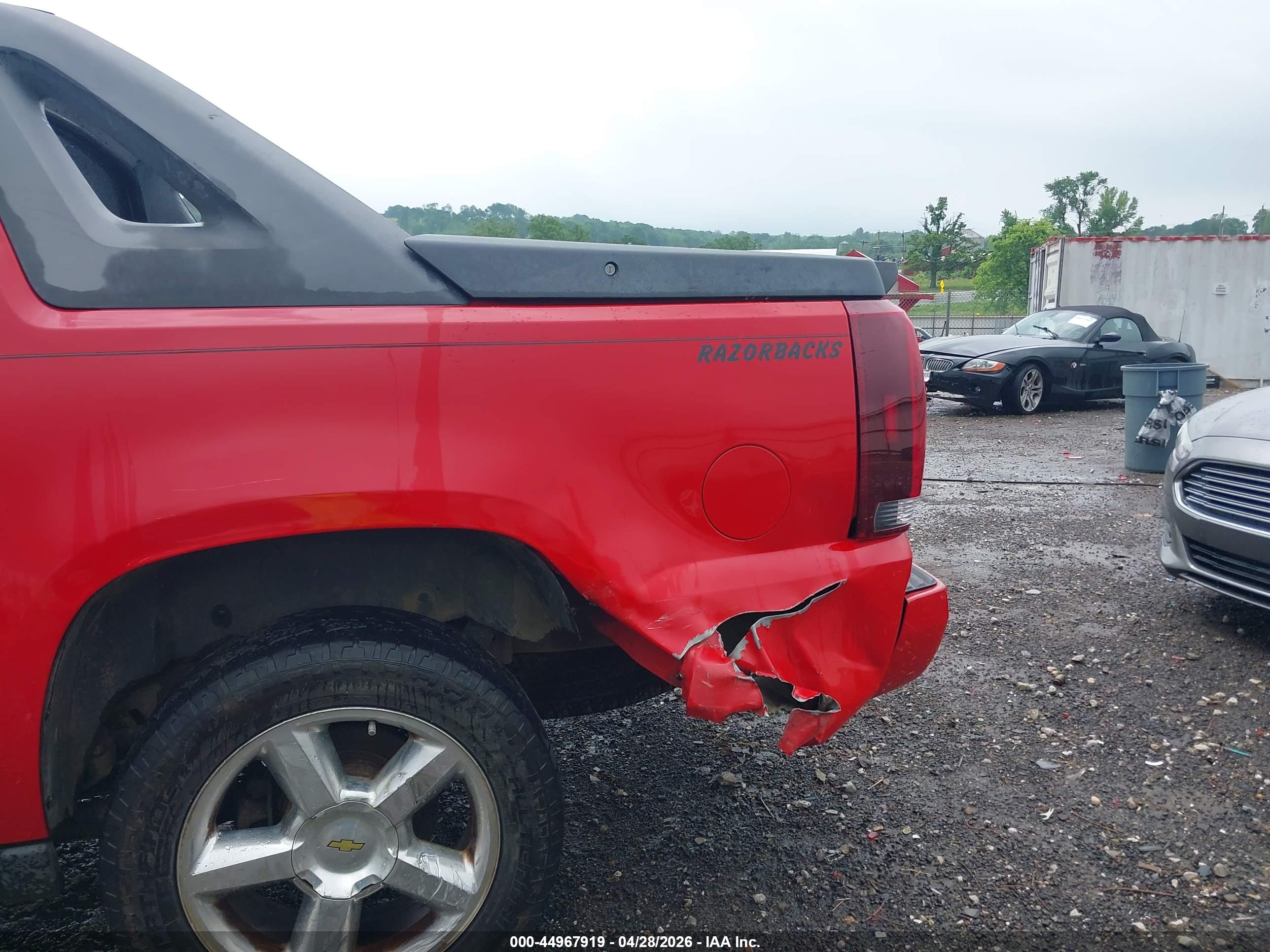 CHEVROLET AVALANCHE image 6