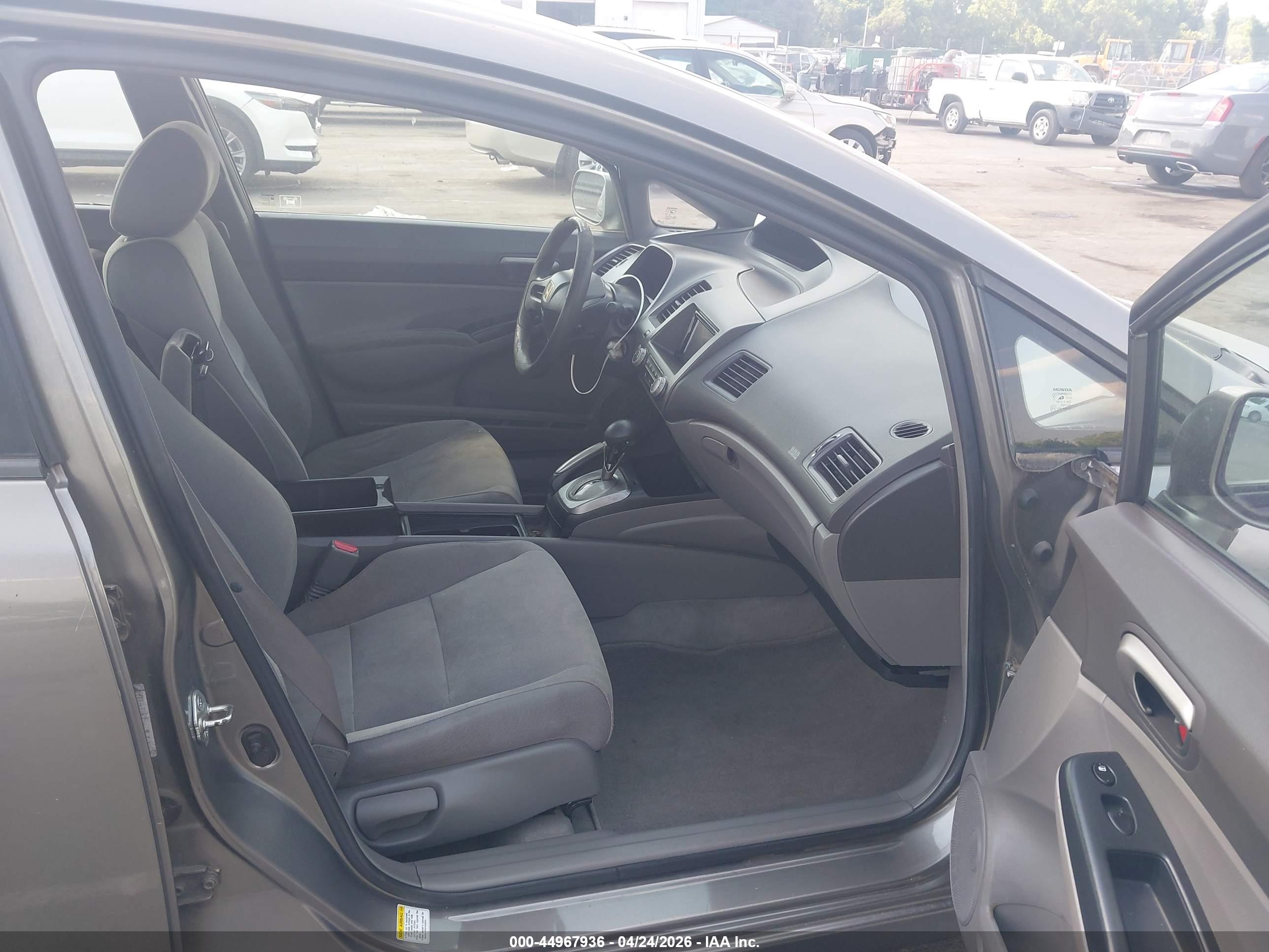 HONDA CIVIC image 5