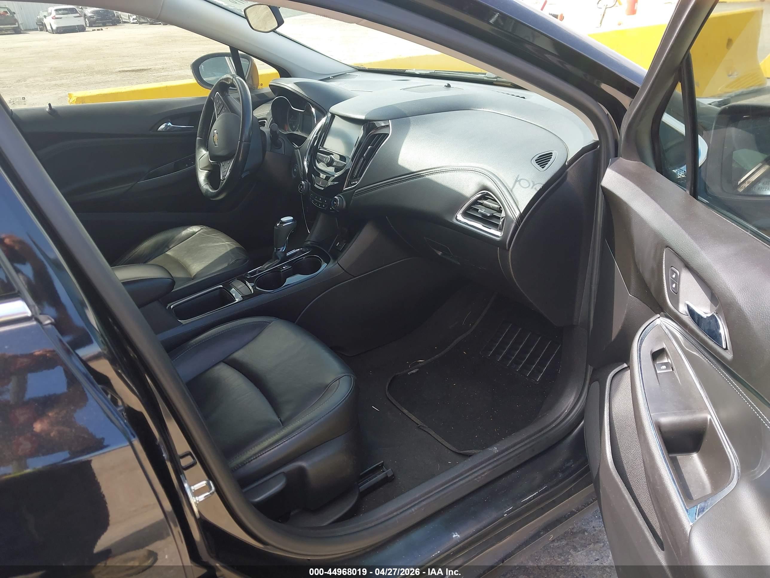 CHEVROLET CRUZE image 5