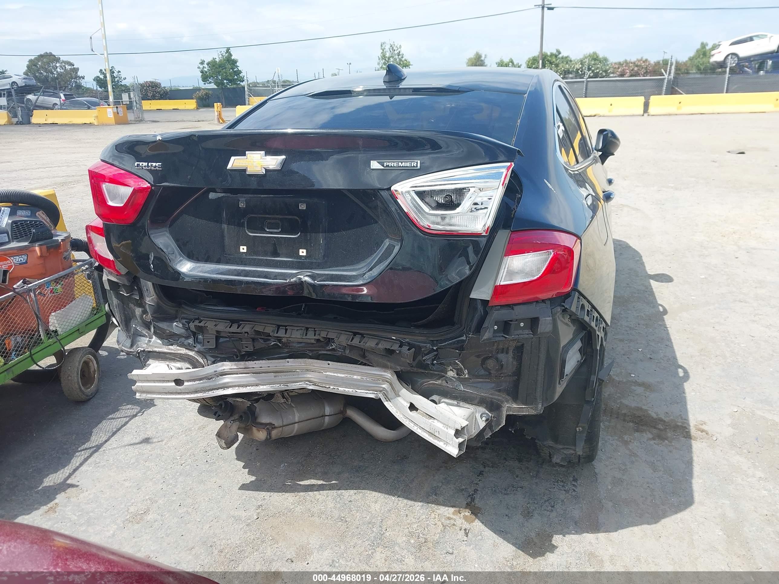 CHEVROLET CRUZE image 6
