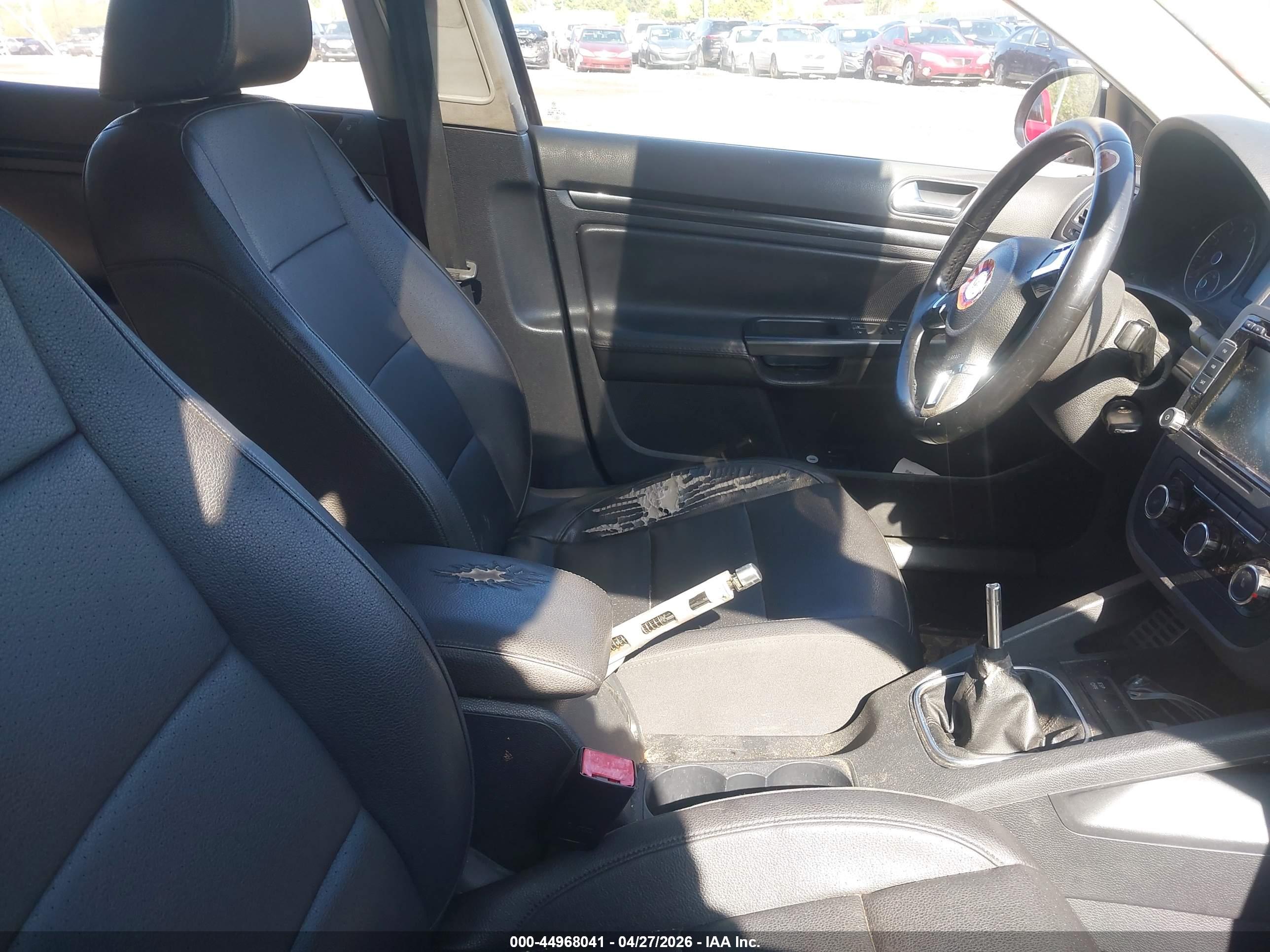 VOLKSWAGEN JETTA image 5