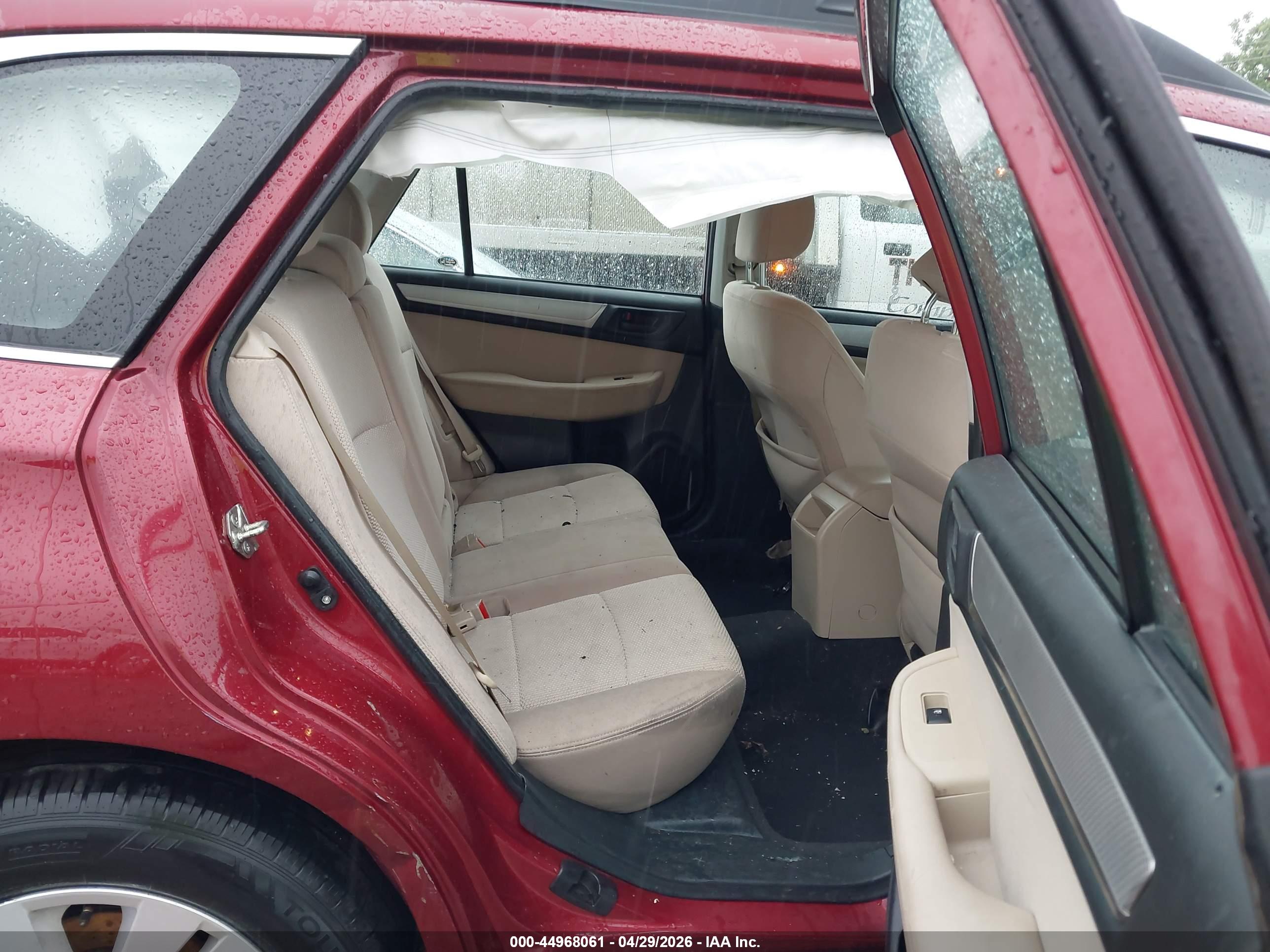 SUBARU OUTBACK image 8