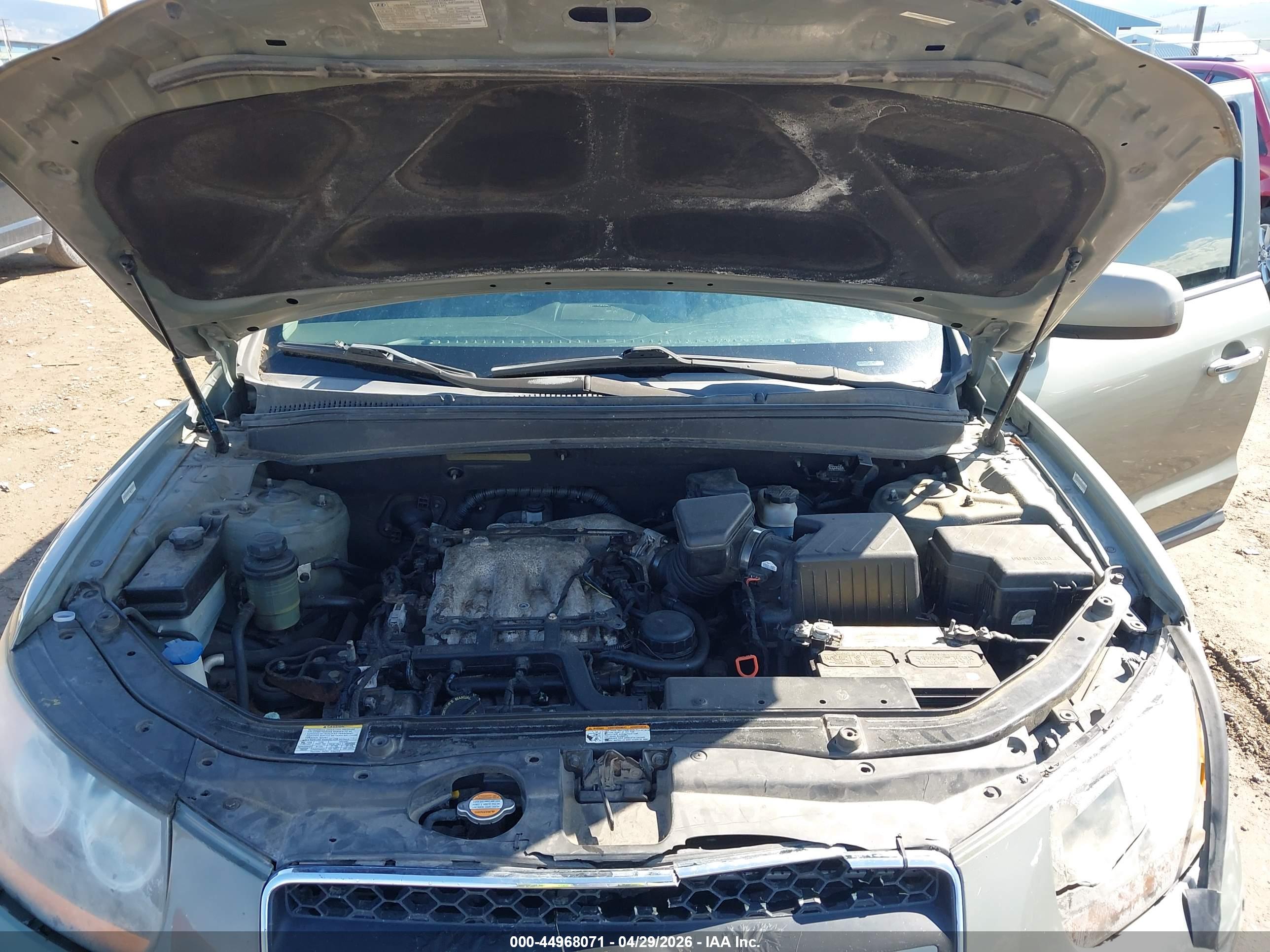 HYUNDAI SANTA image 10