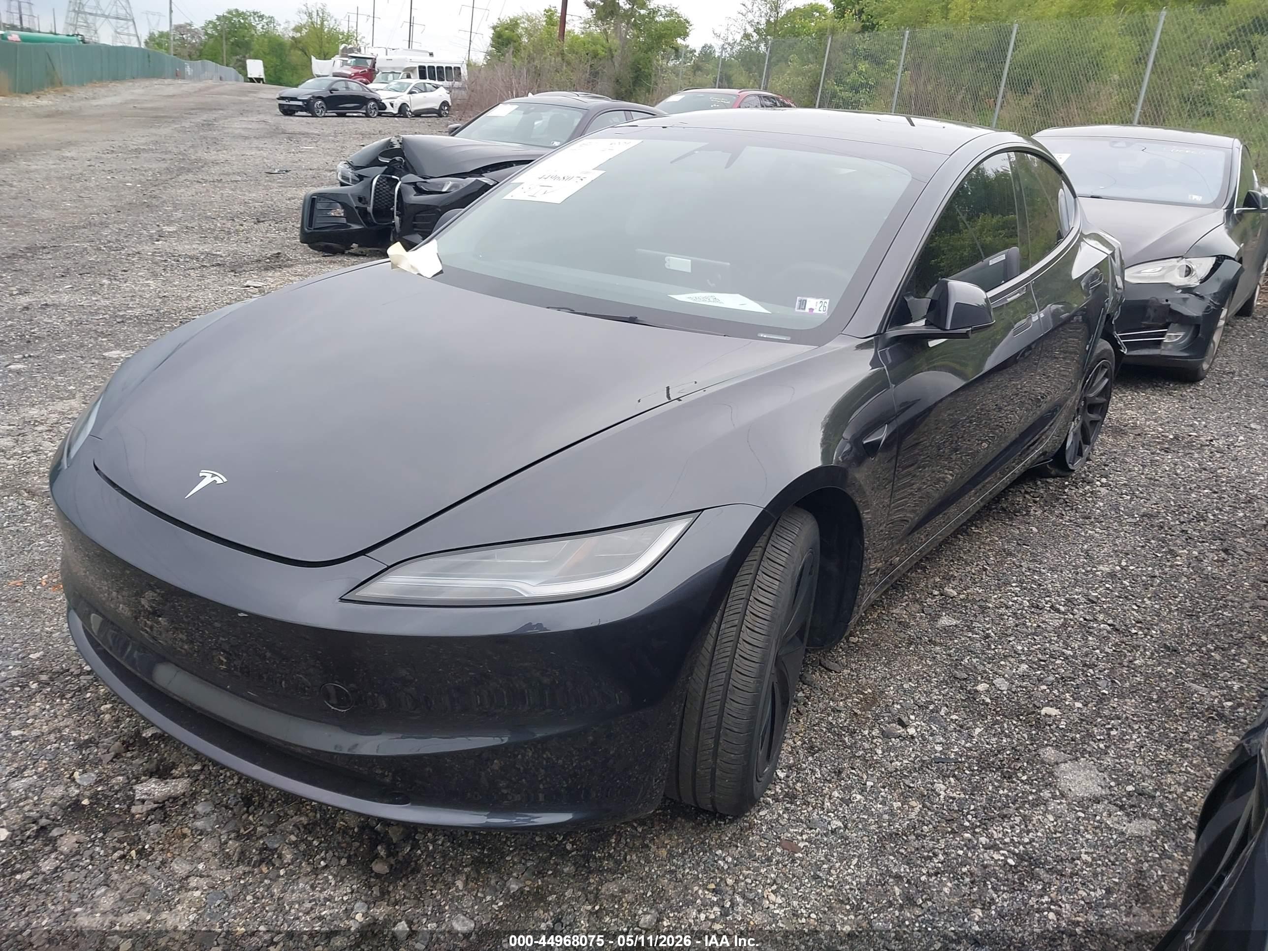 TESLA MODEL image 2
