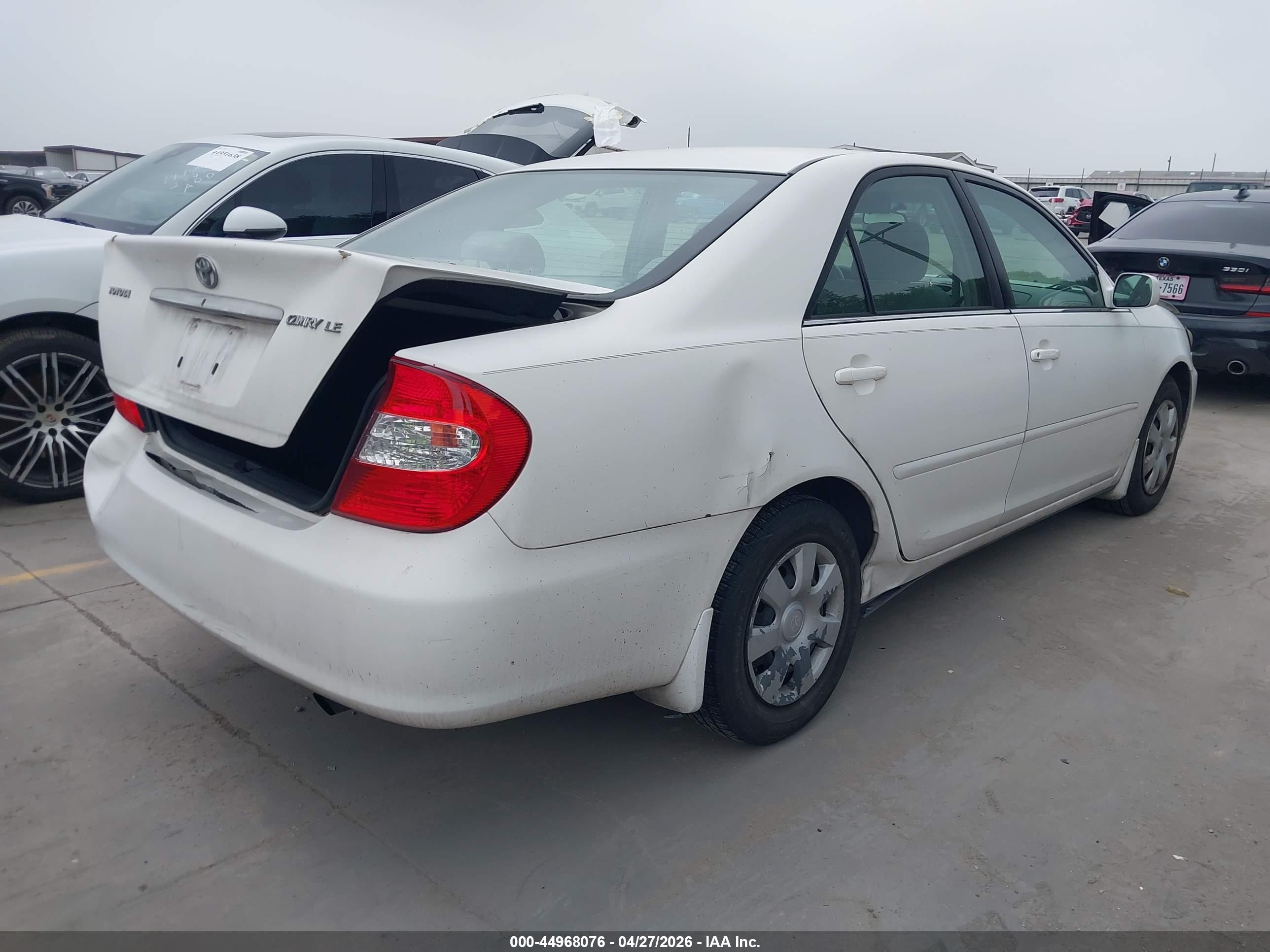 TOYOTA CAMRY image 4
