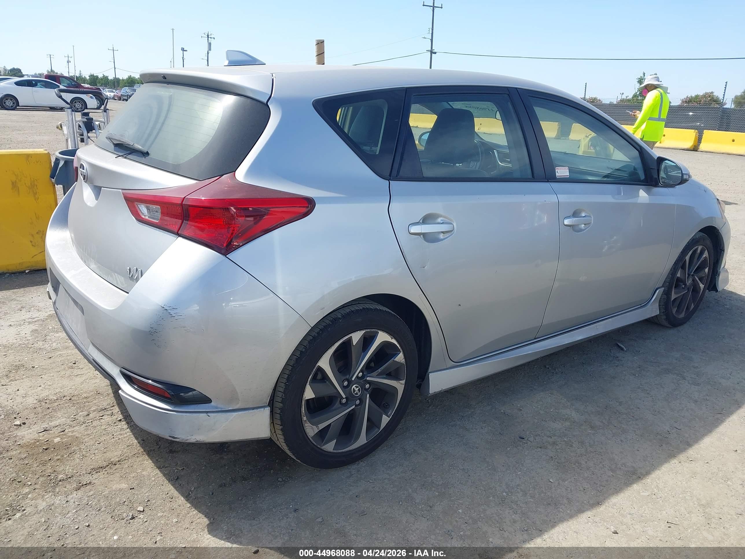 SCION IM image 4