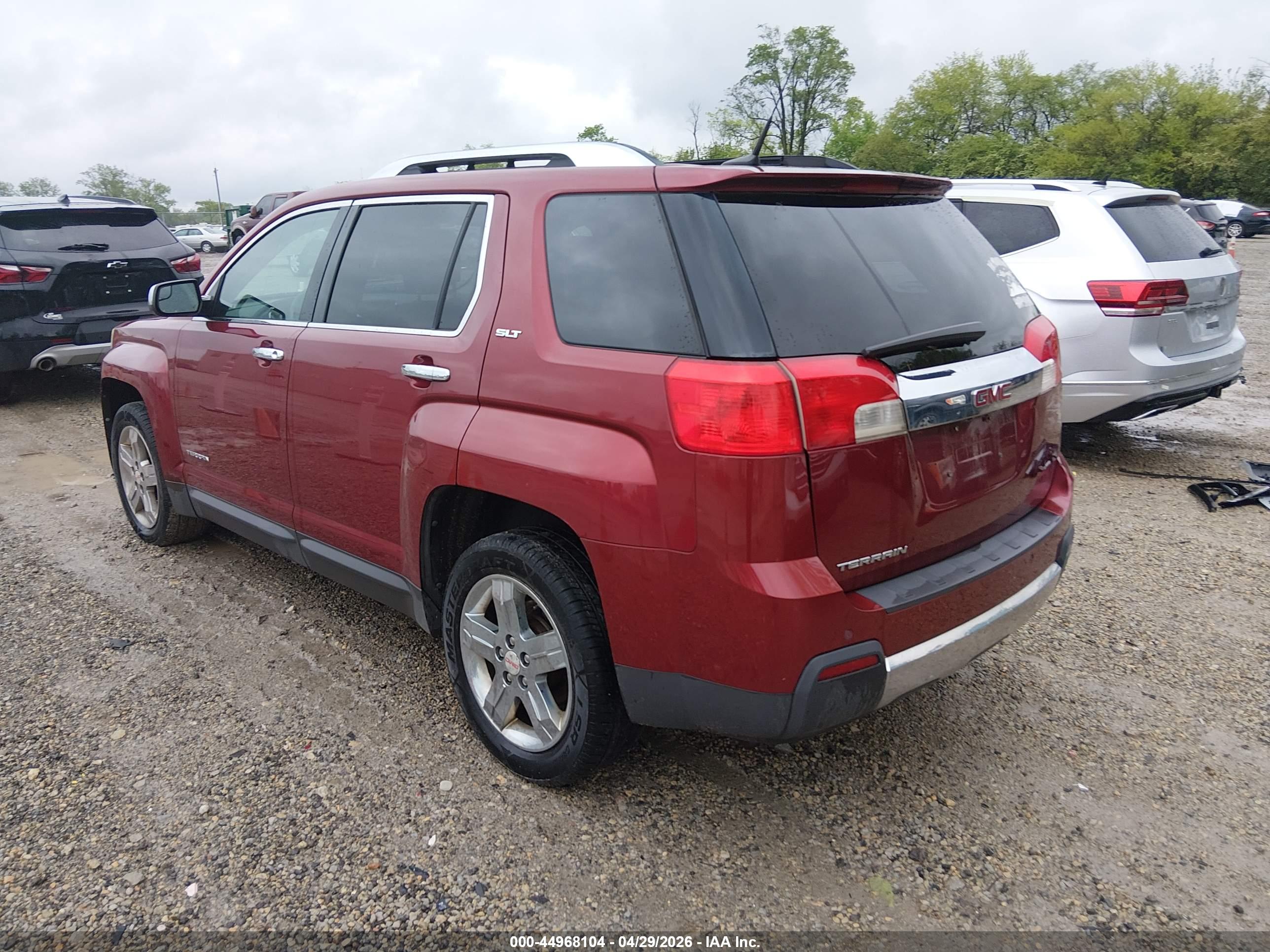 GMC TERRAIN image 3