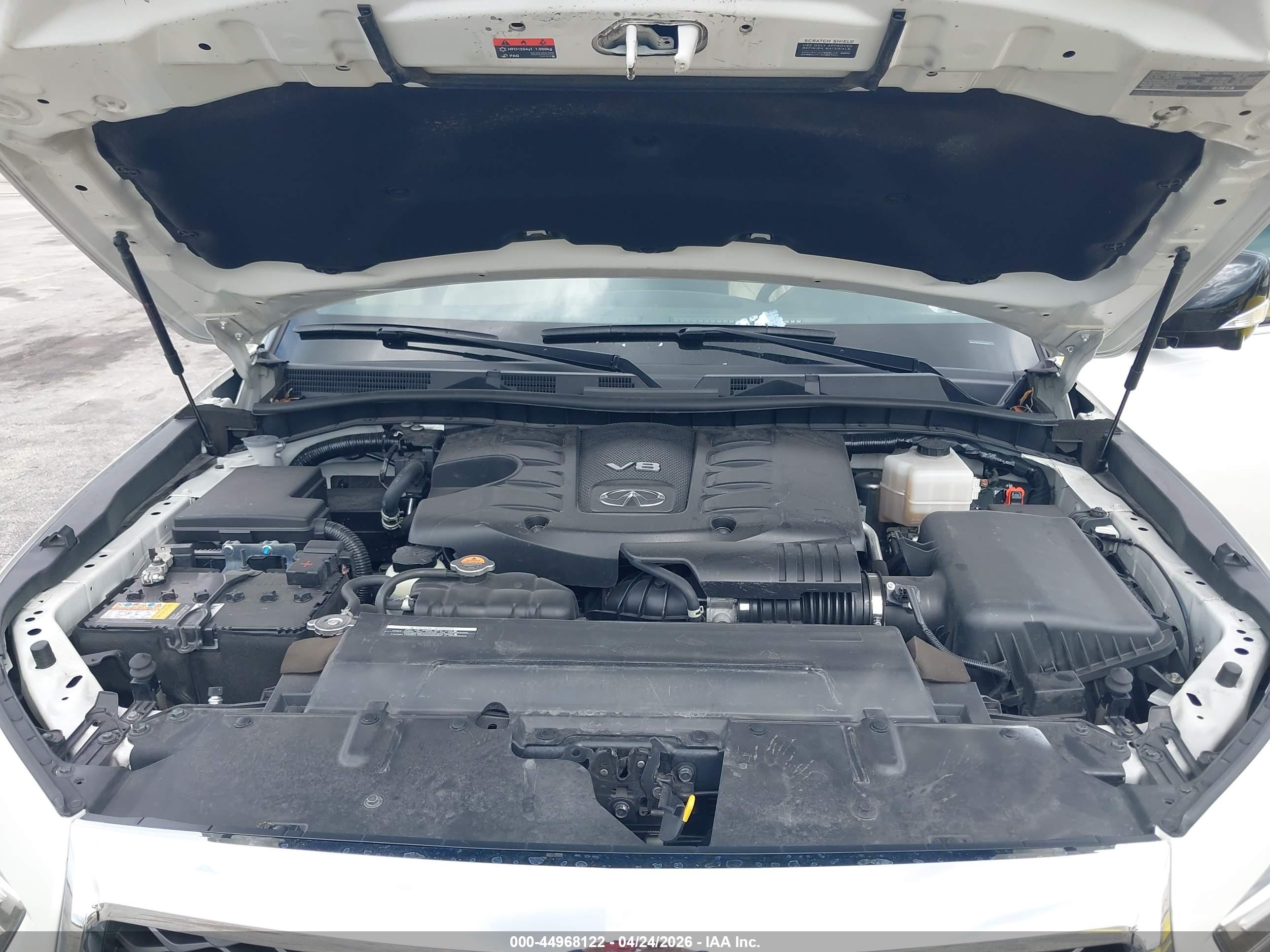 INFINITI QX80 image 10