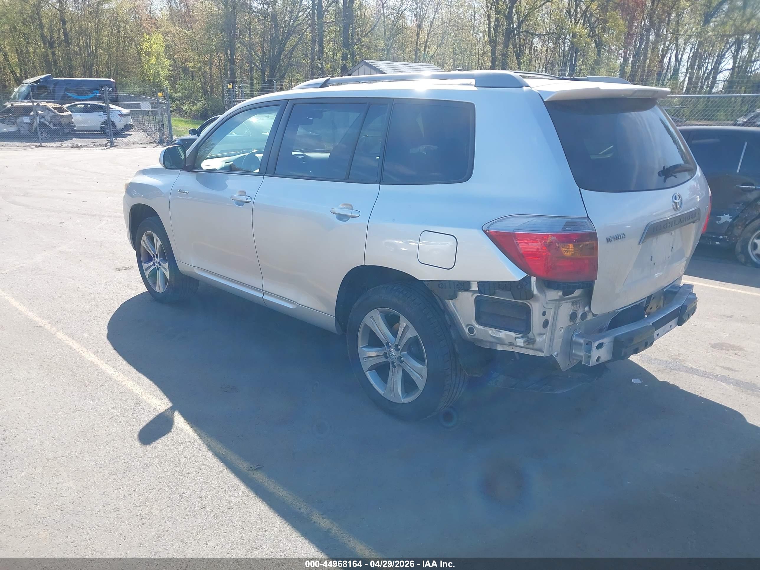 TOYOTA HIGHLANDER image 3