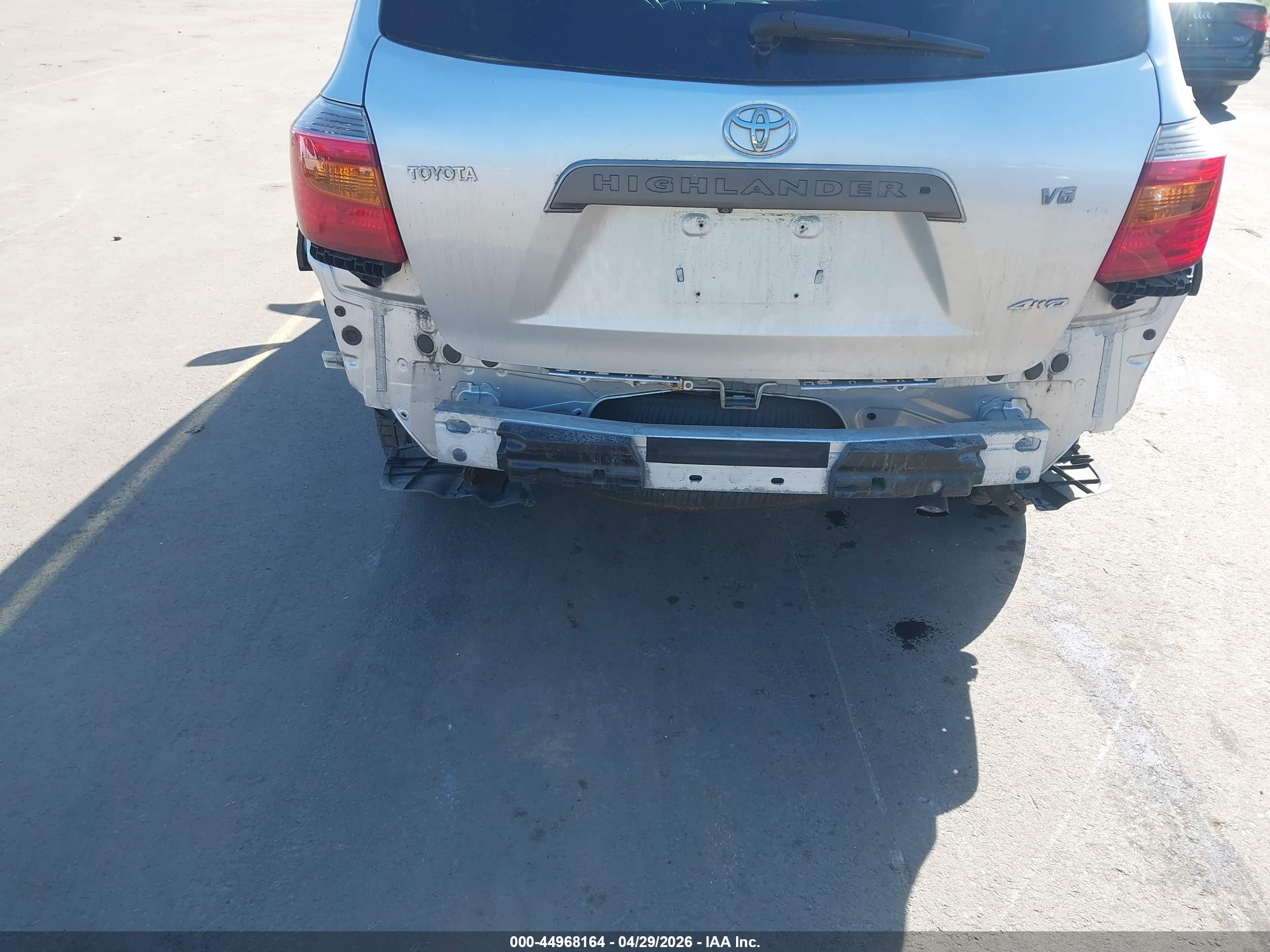 TOYOTA HIGHLANDER image 6