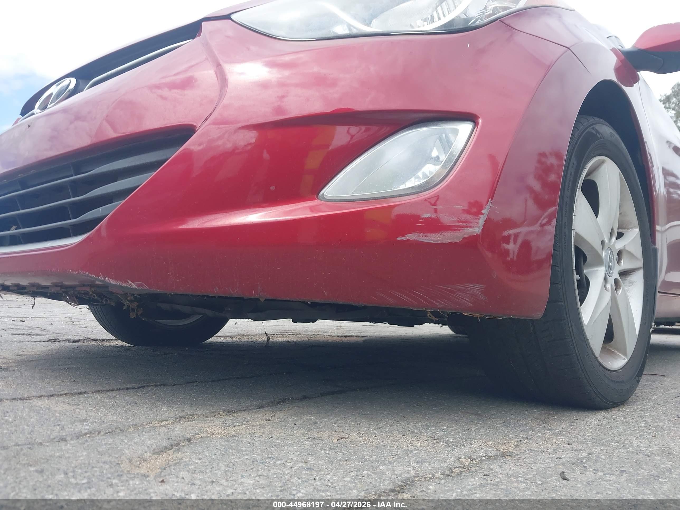 HYUNDAI ELANTRA image 6