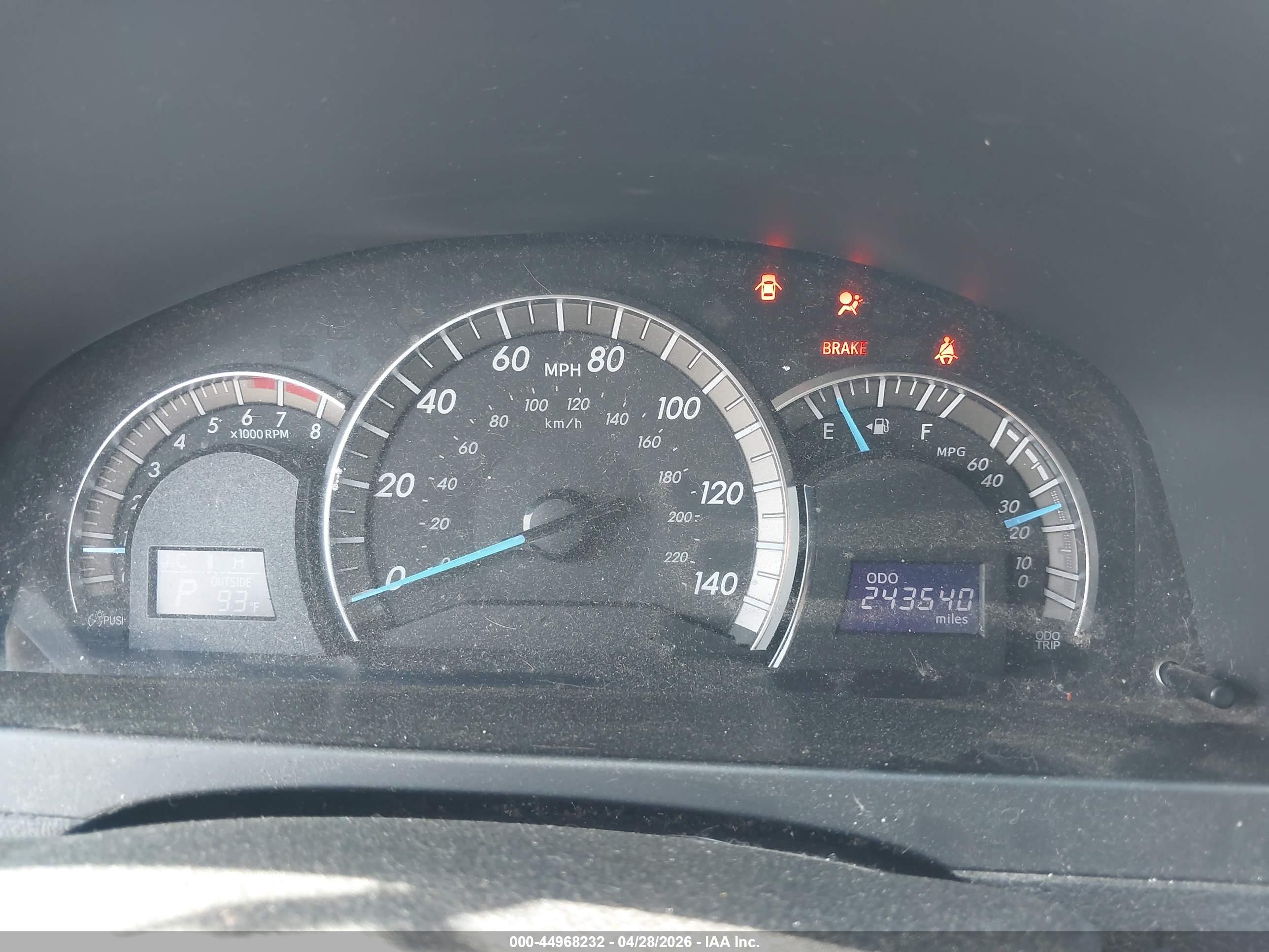 TOYOTA CAMRY image 7