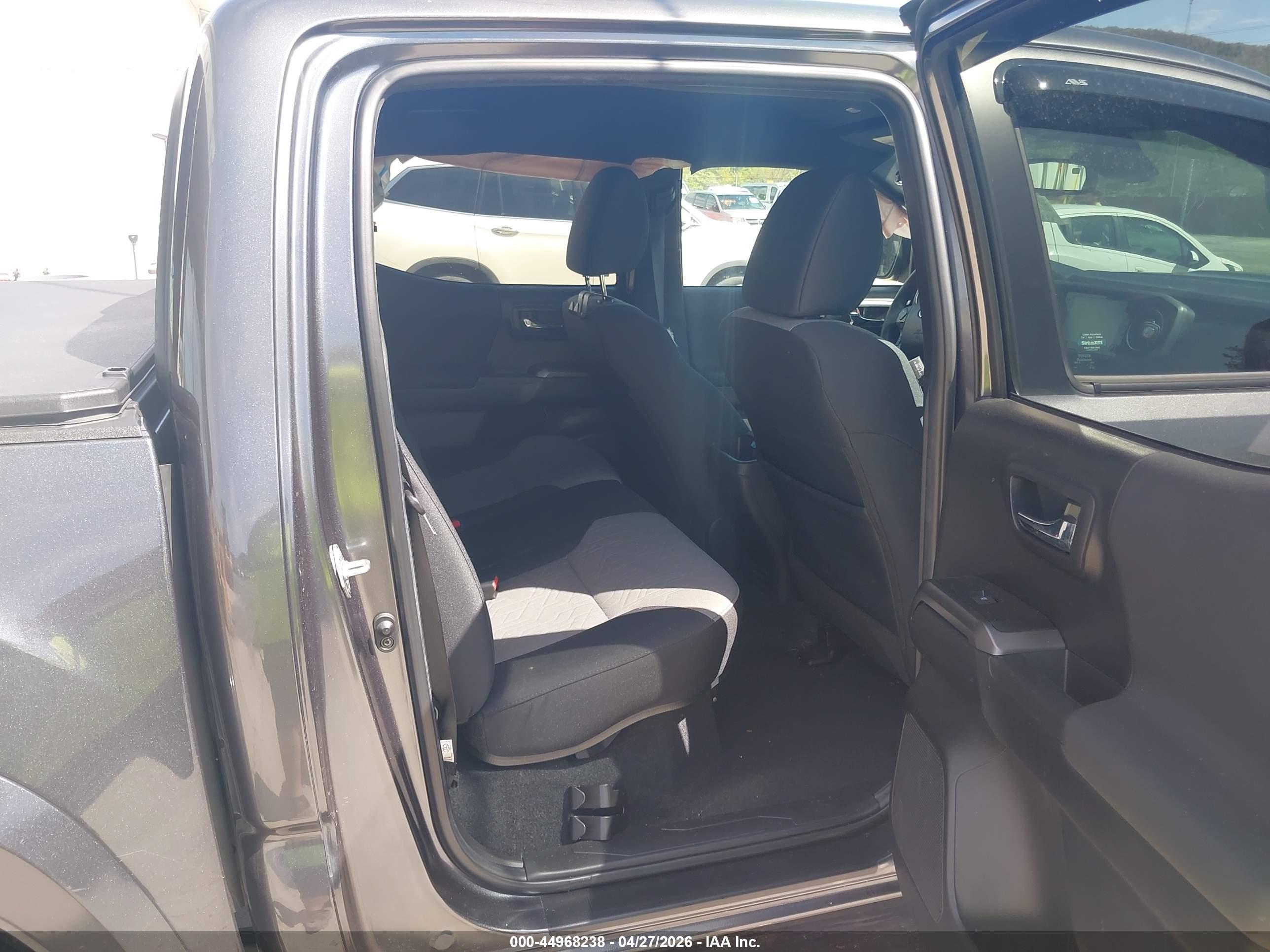 TOYOTA TACOMA image 8