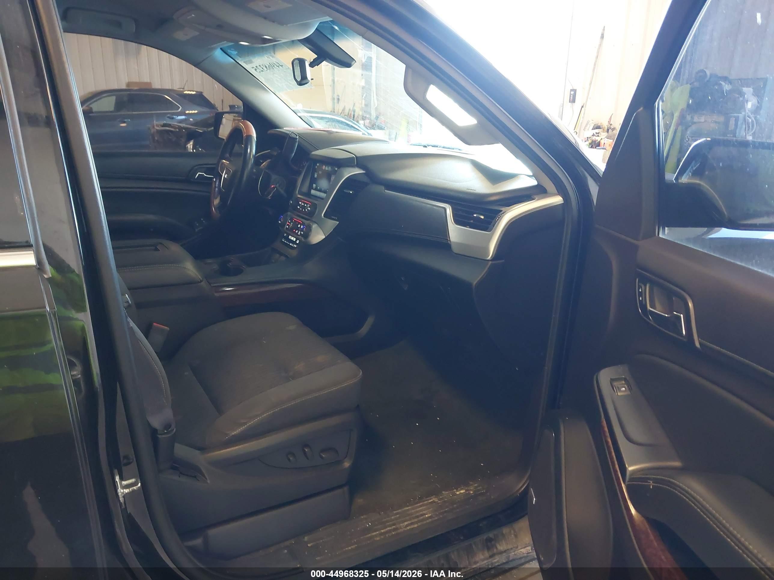 GMC YUKON image 5