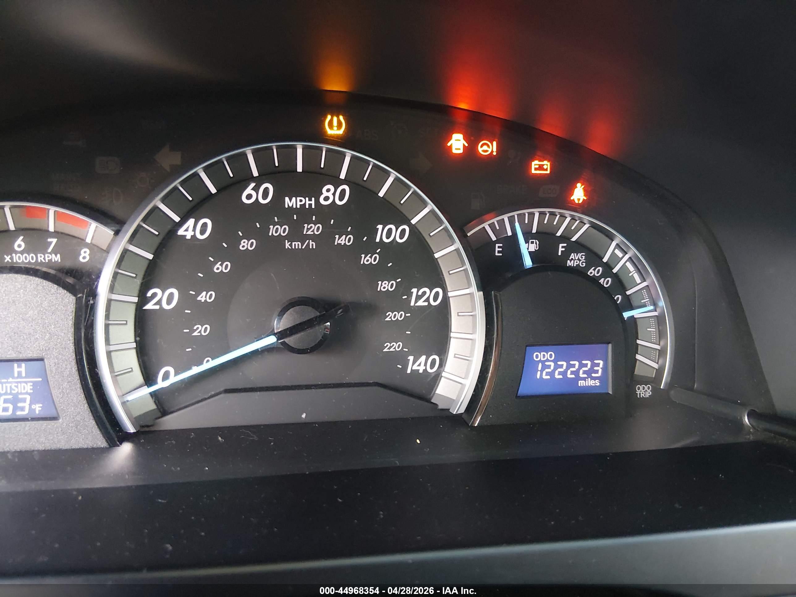 TOYOTA CAMRY image 7