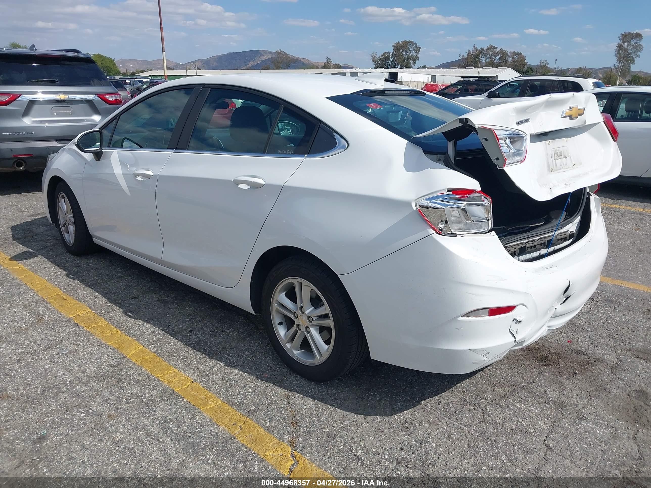 CHEVROLET CRUZE image 3