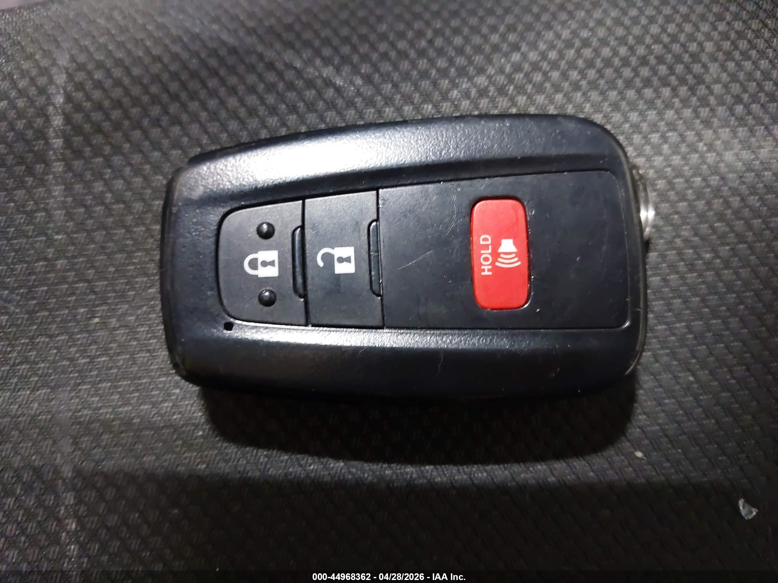 TOYOTA RAV4 image 11