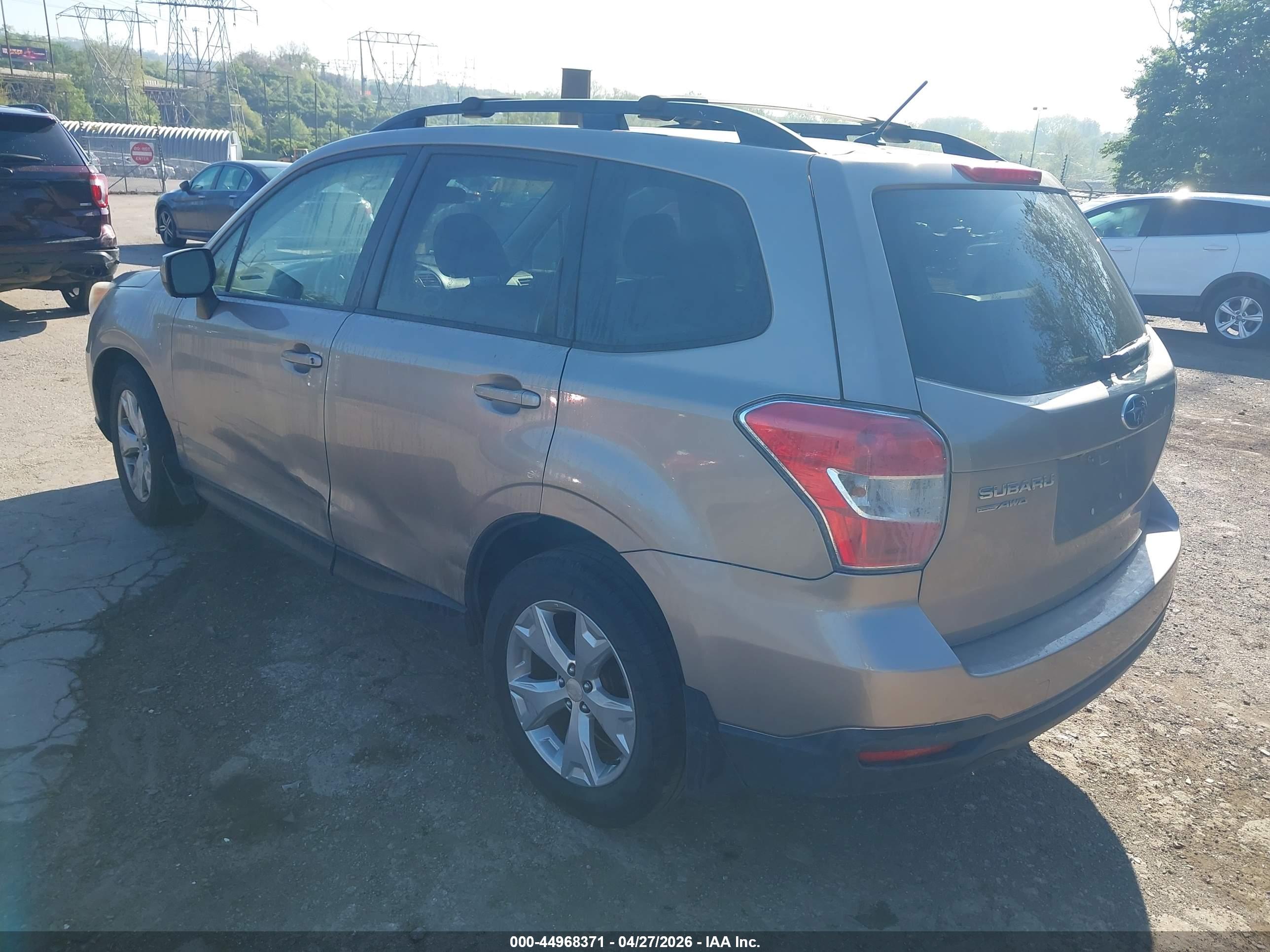 SUBARU FORESTER image 3