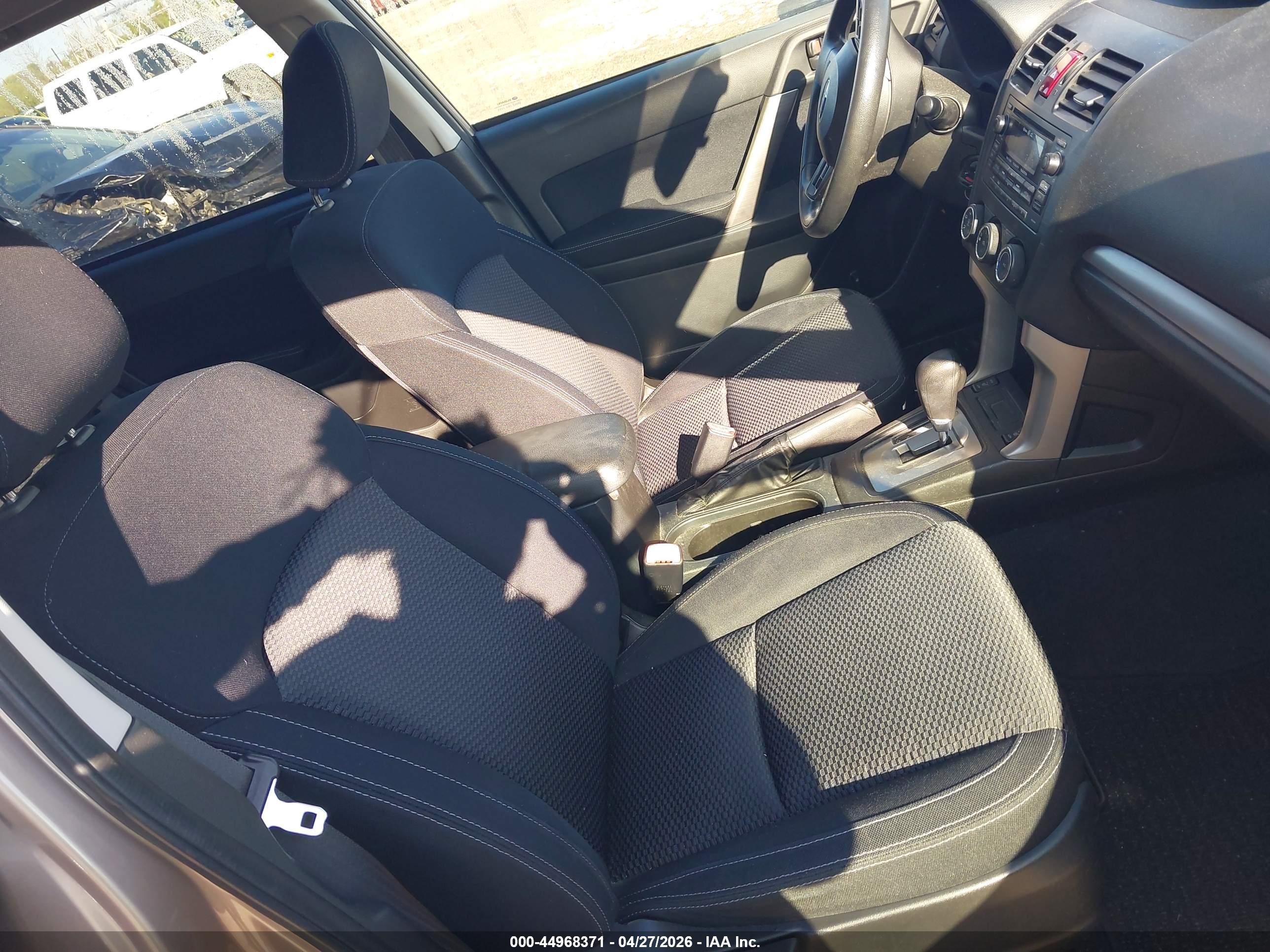 SUBARU FORESTER image 5