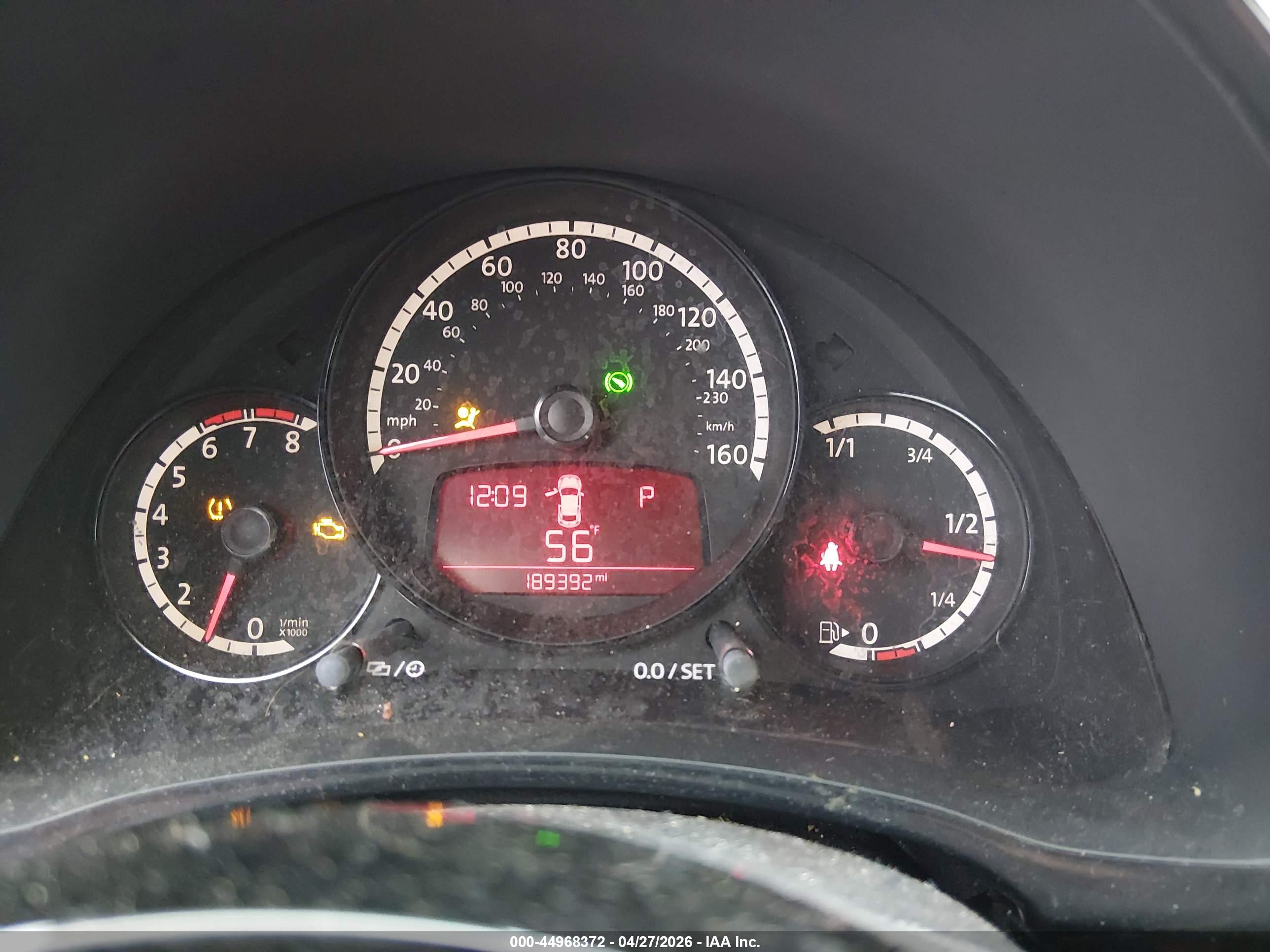 VOLKSWAGEN BEETLE image 7