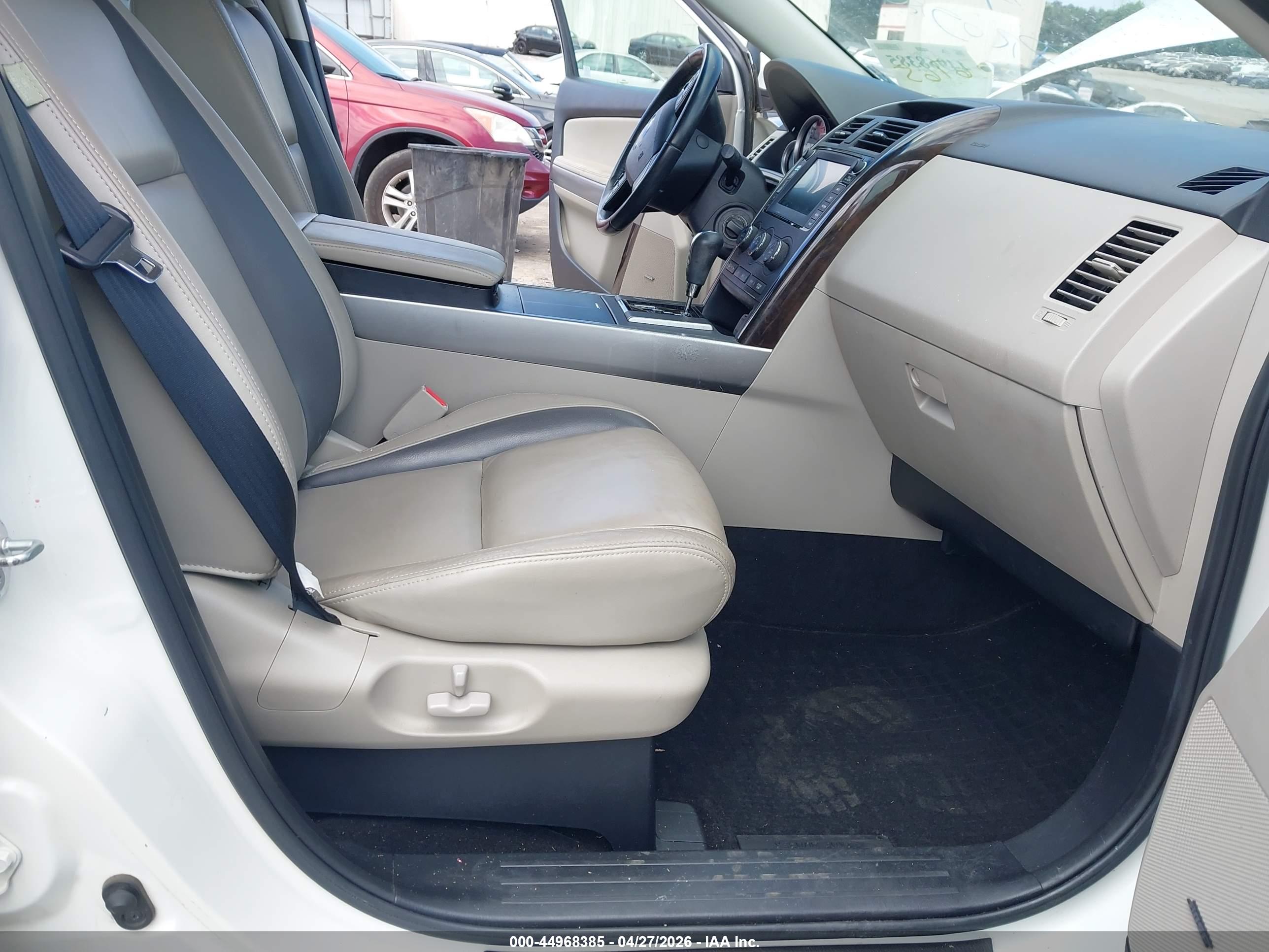 MAZDA CX-9 image 5