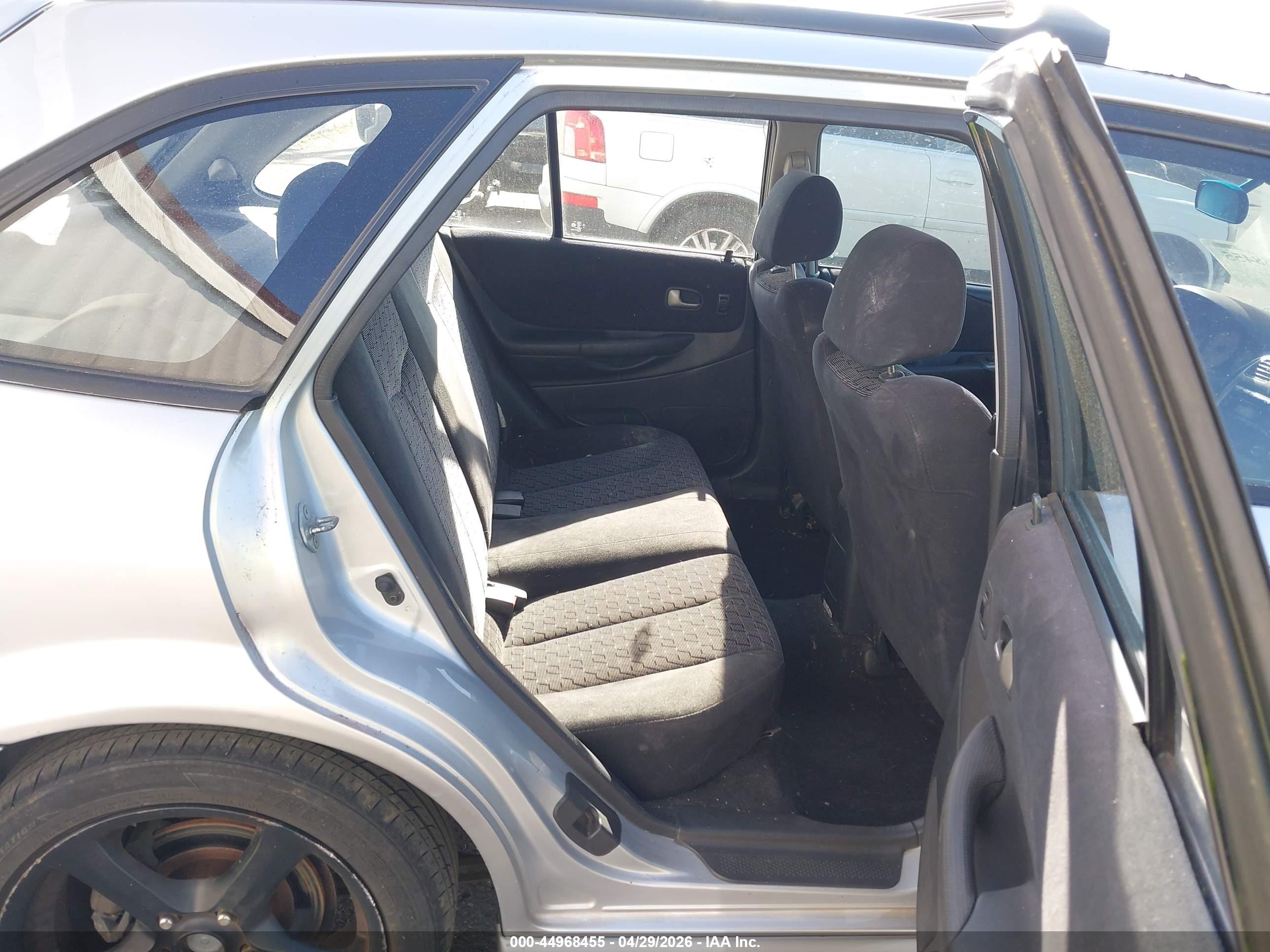 MAZDA PROTEGE5 image 8