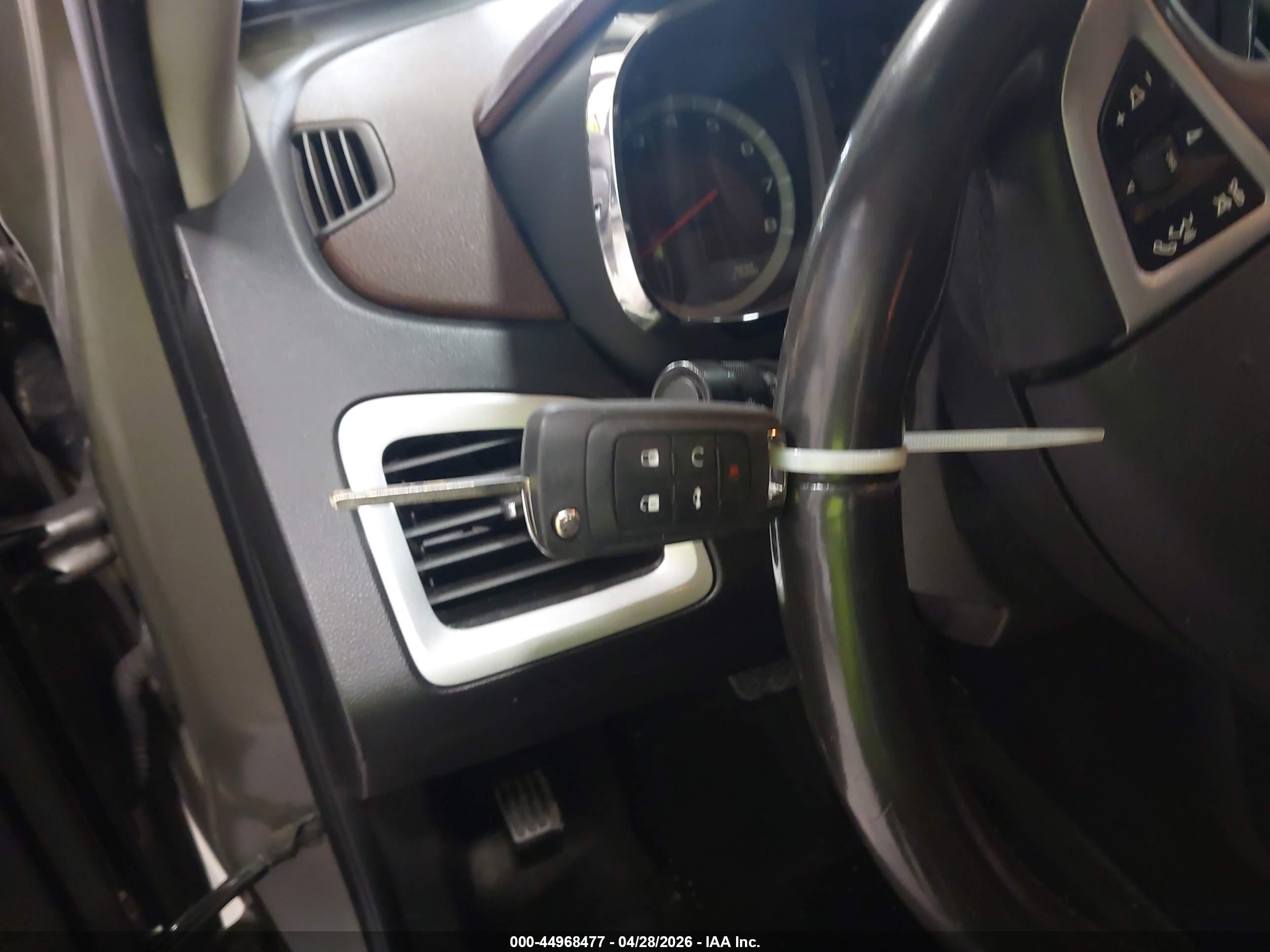 GMC TERRAIN image 11