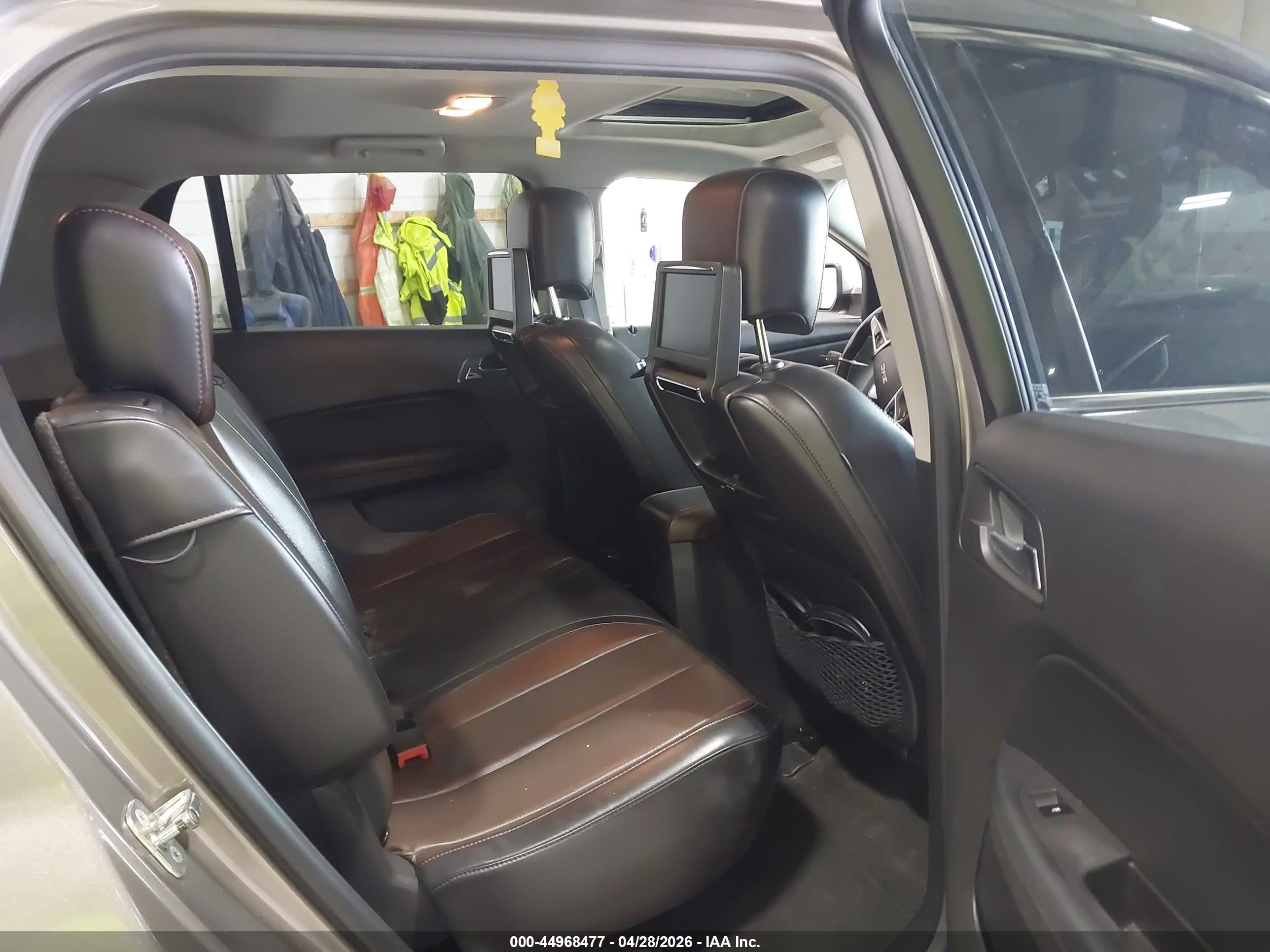 GMC TERRAIN image 8