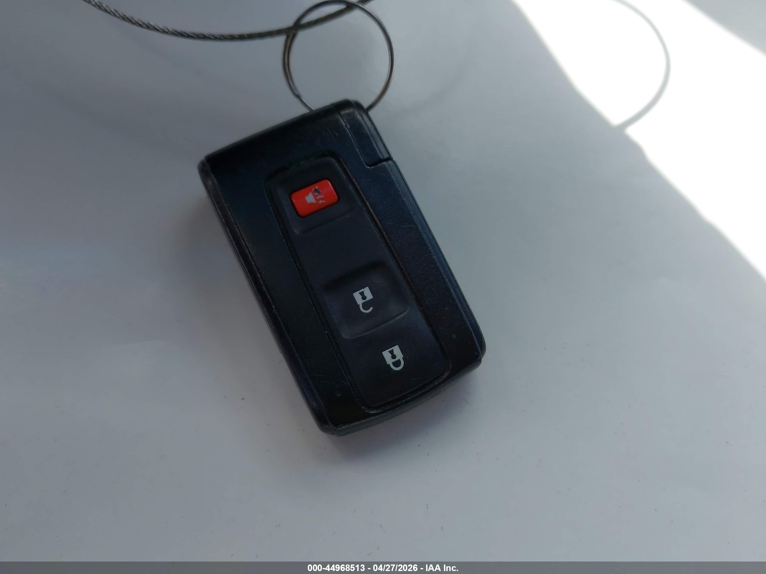 TOYOTA PRIUS image 11