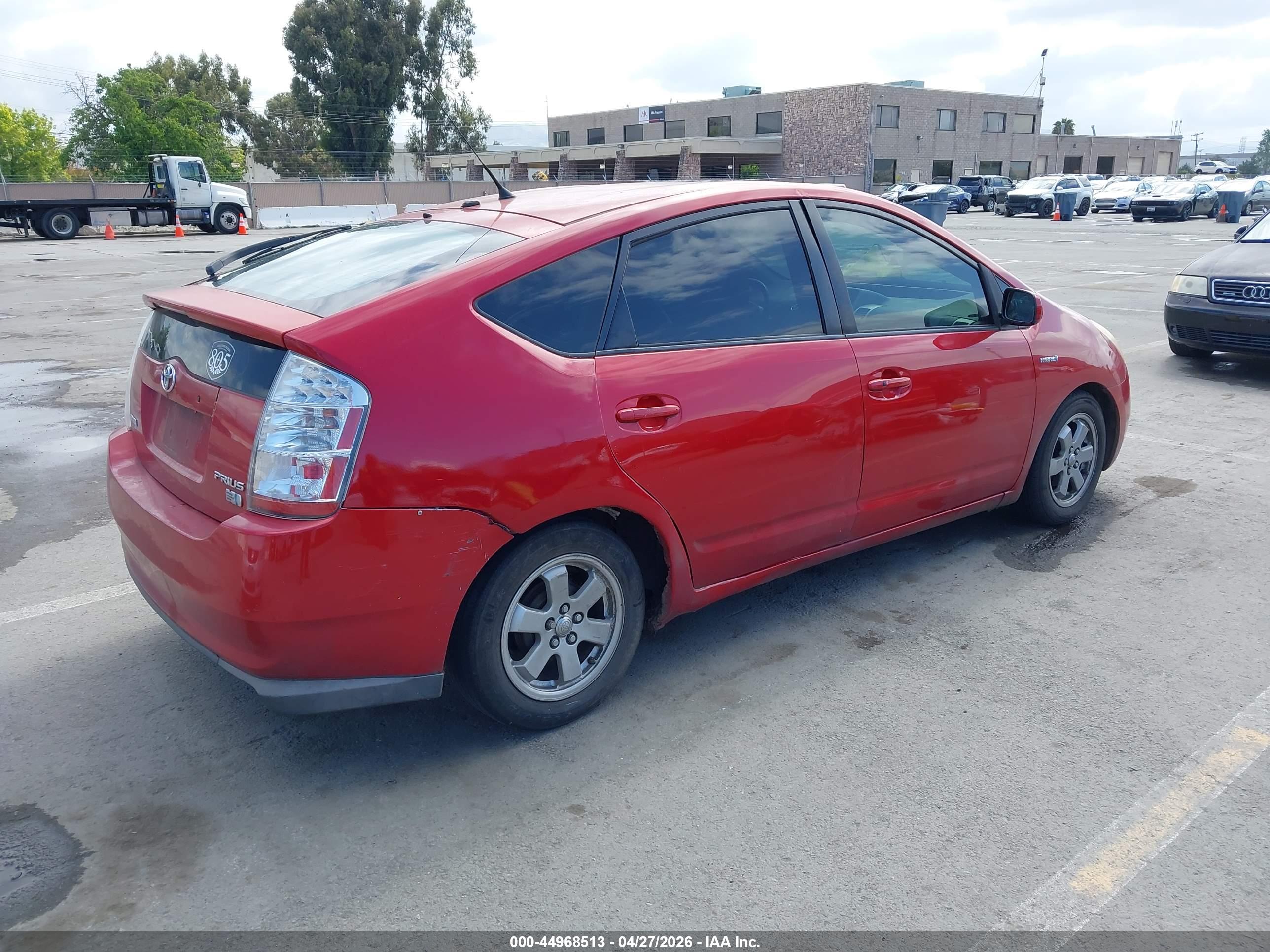 TOYOTA PRIUS image 4