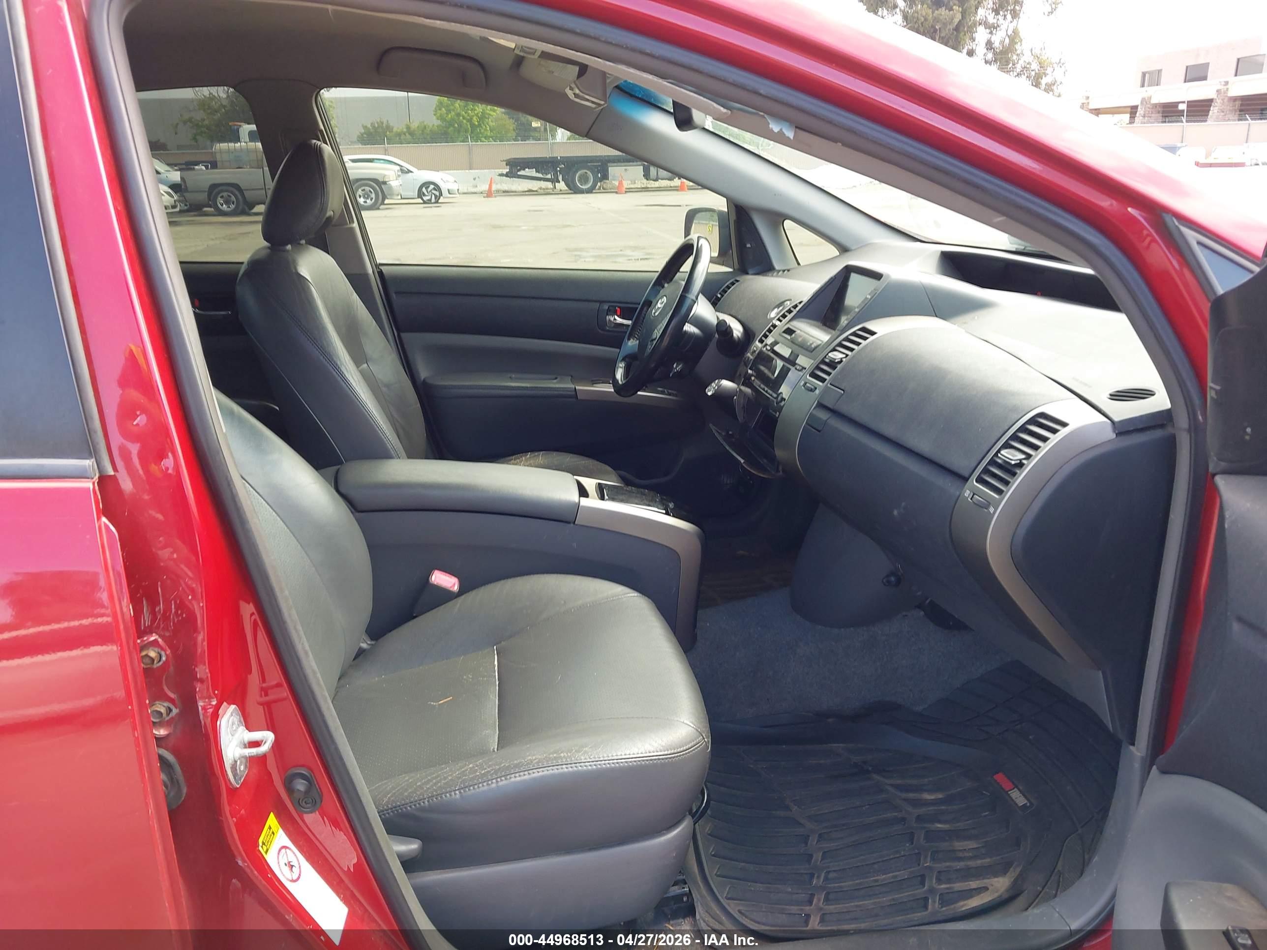 TOYOTA PRIUS image 5