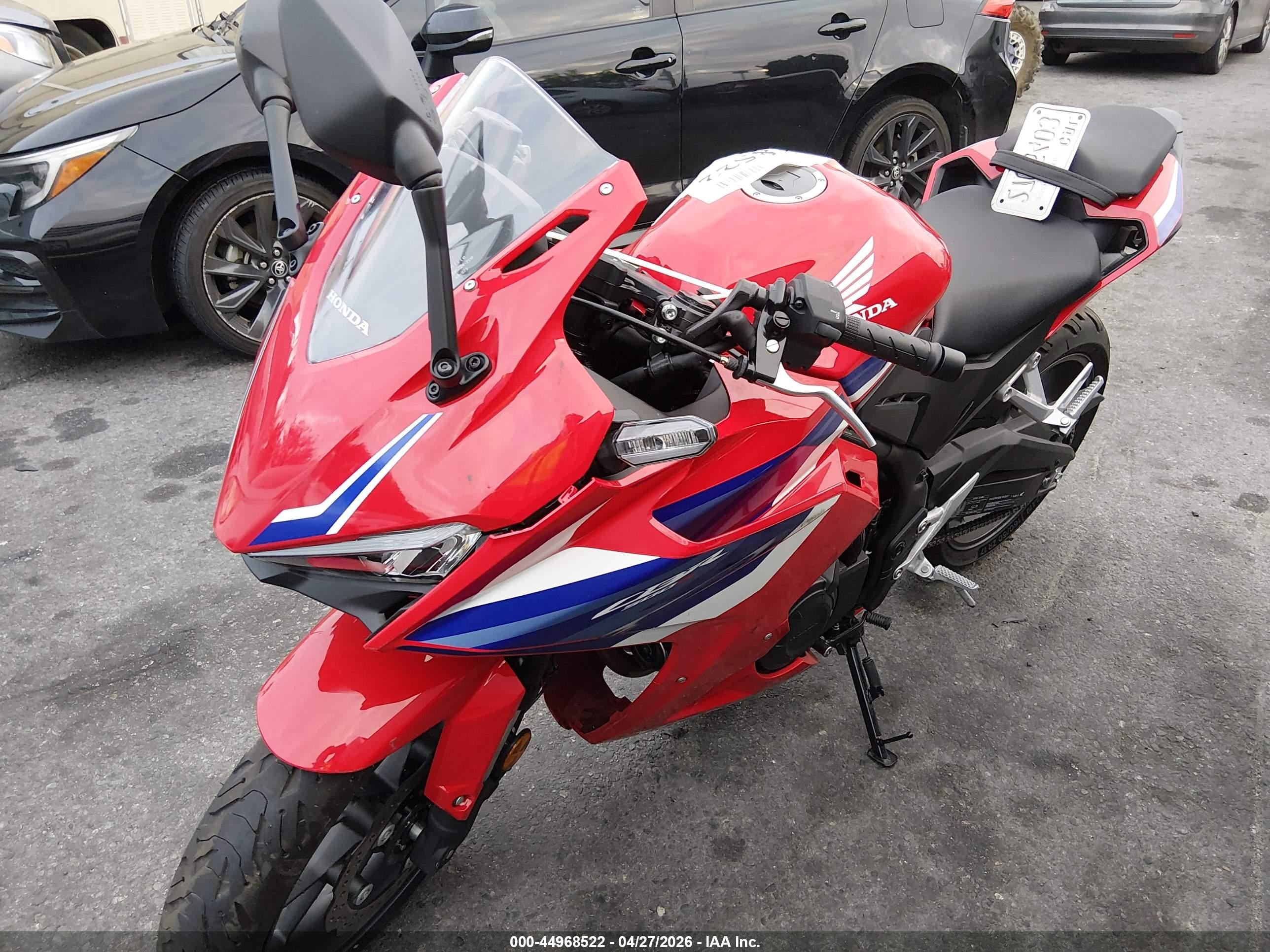 HONDA CBR500 image 2