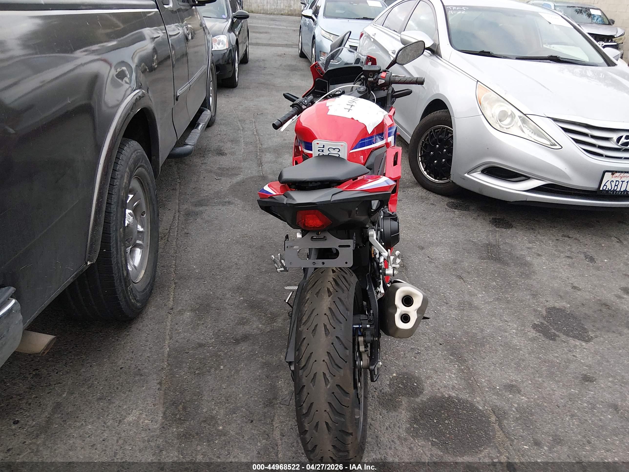 HONDA CBR500 image 6