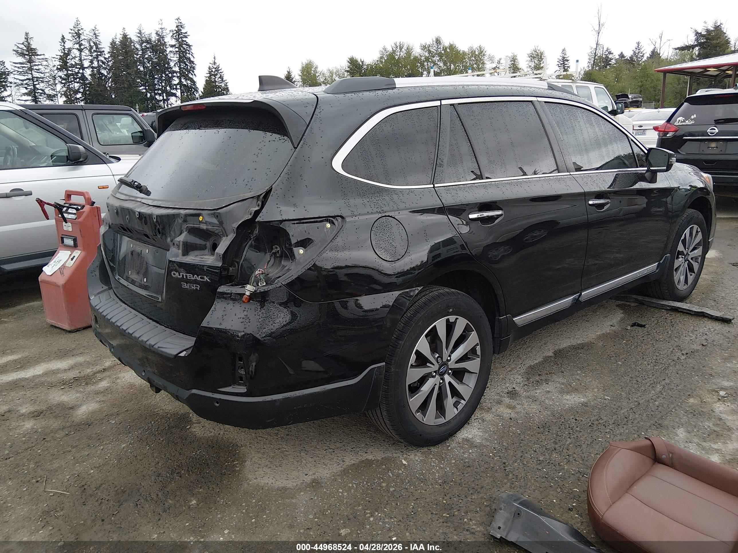SUBARU OUTBACK image 4