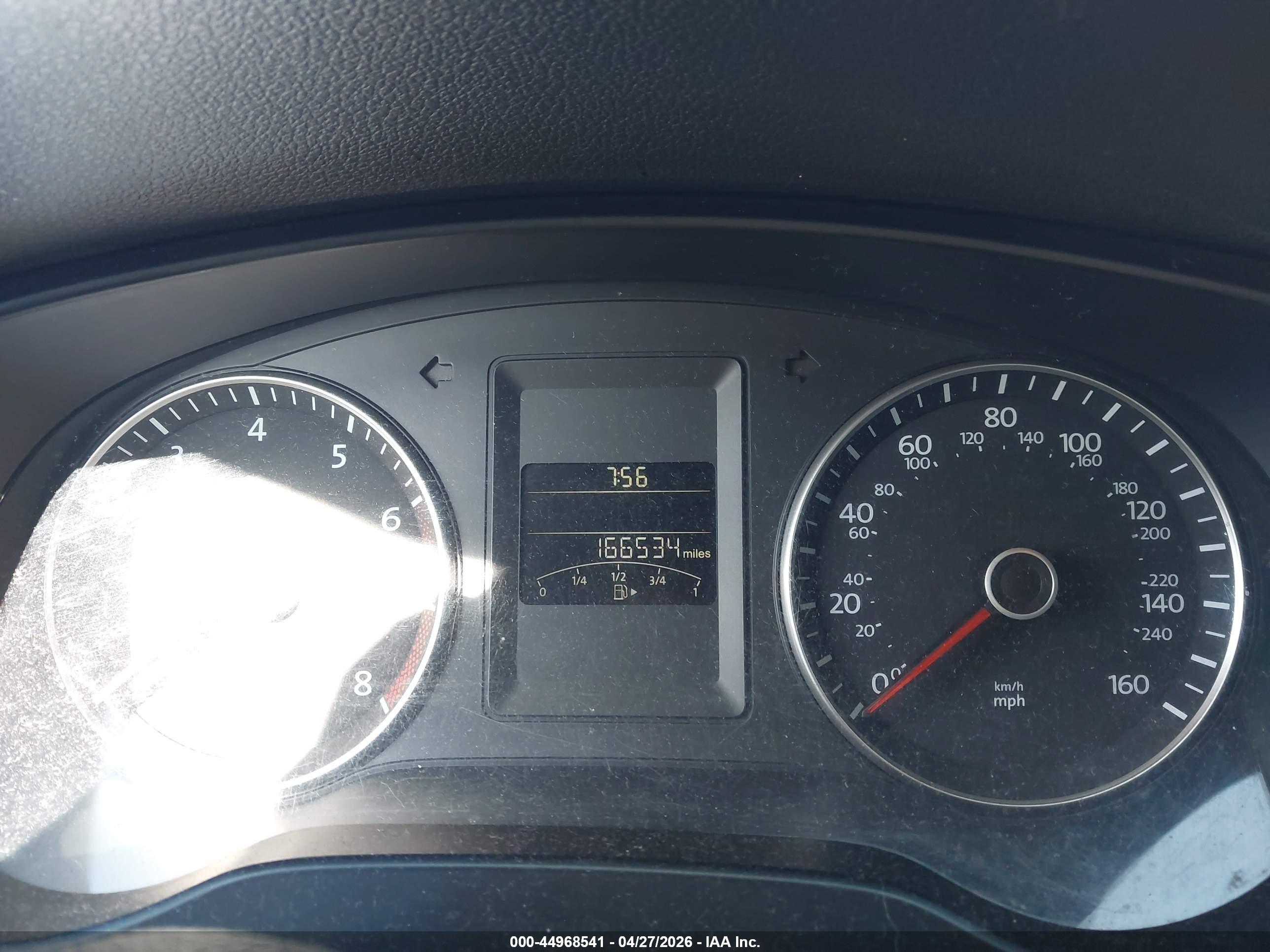VOLKSWAGEN JETTA image 7