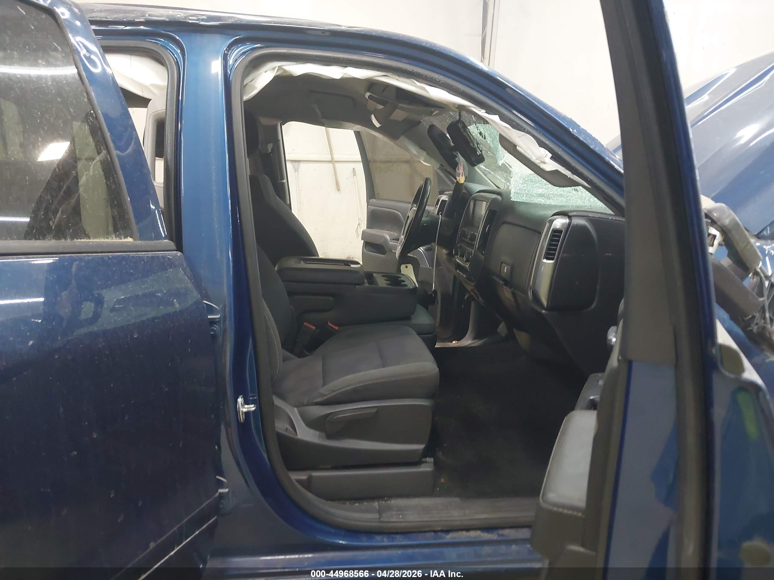 CHEVROLET SILVERADO image 5