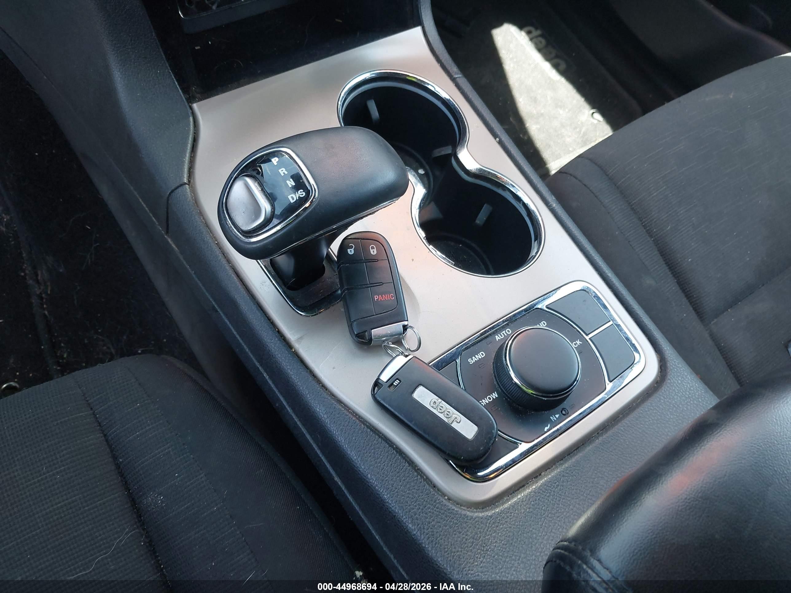 JEEP GRAND image 11
