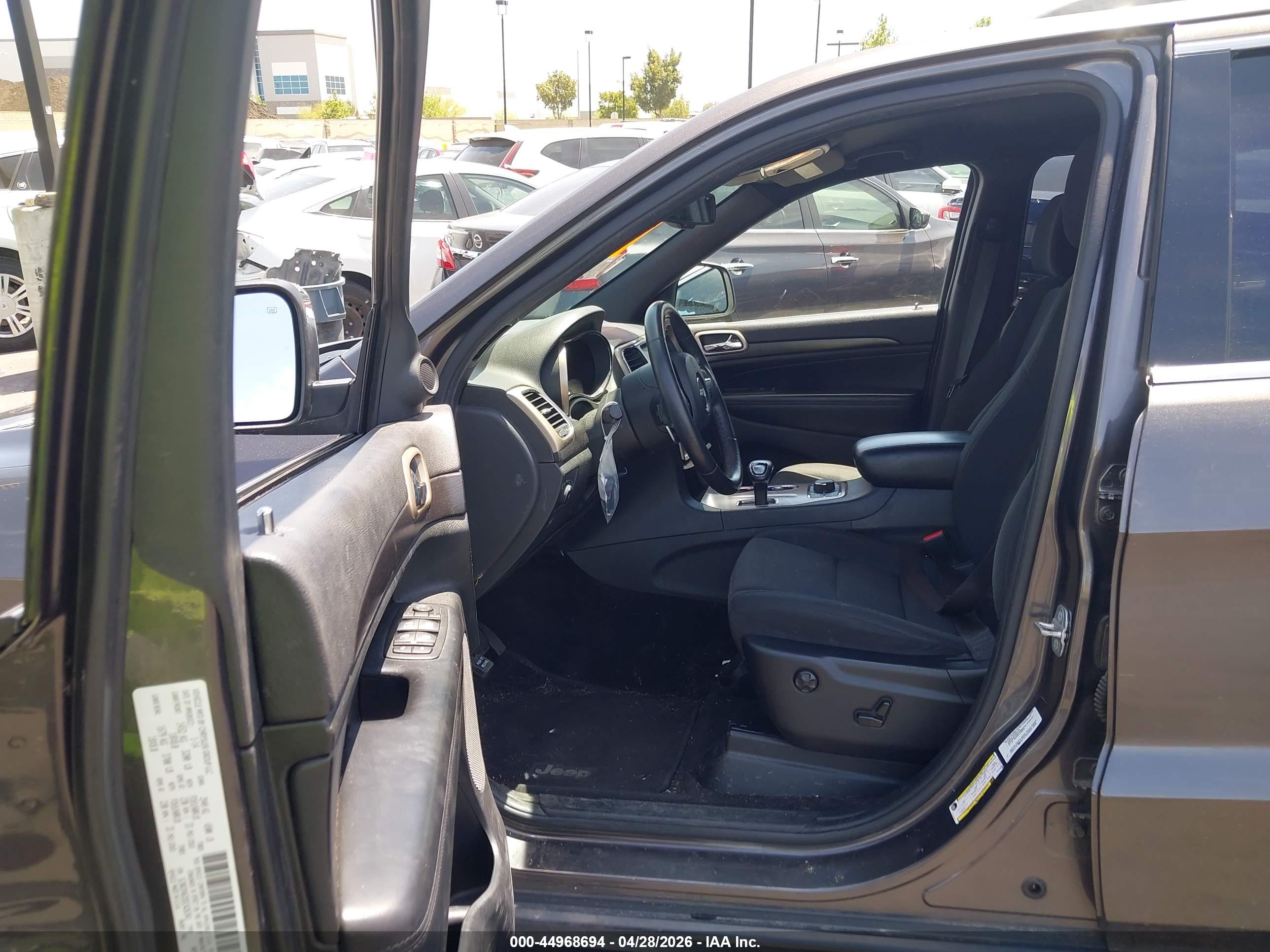 JEEP GRAND image 5