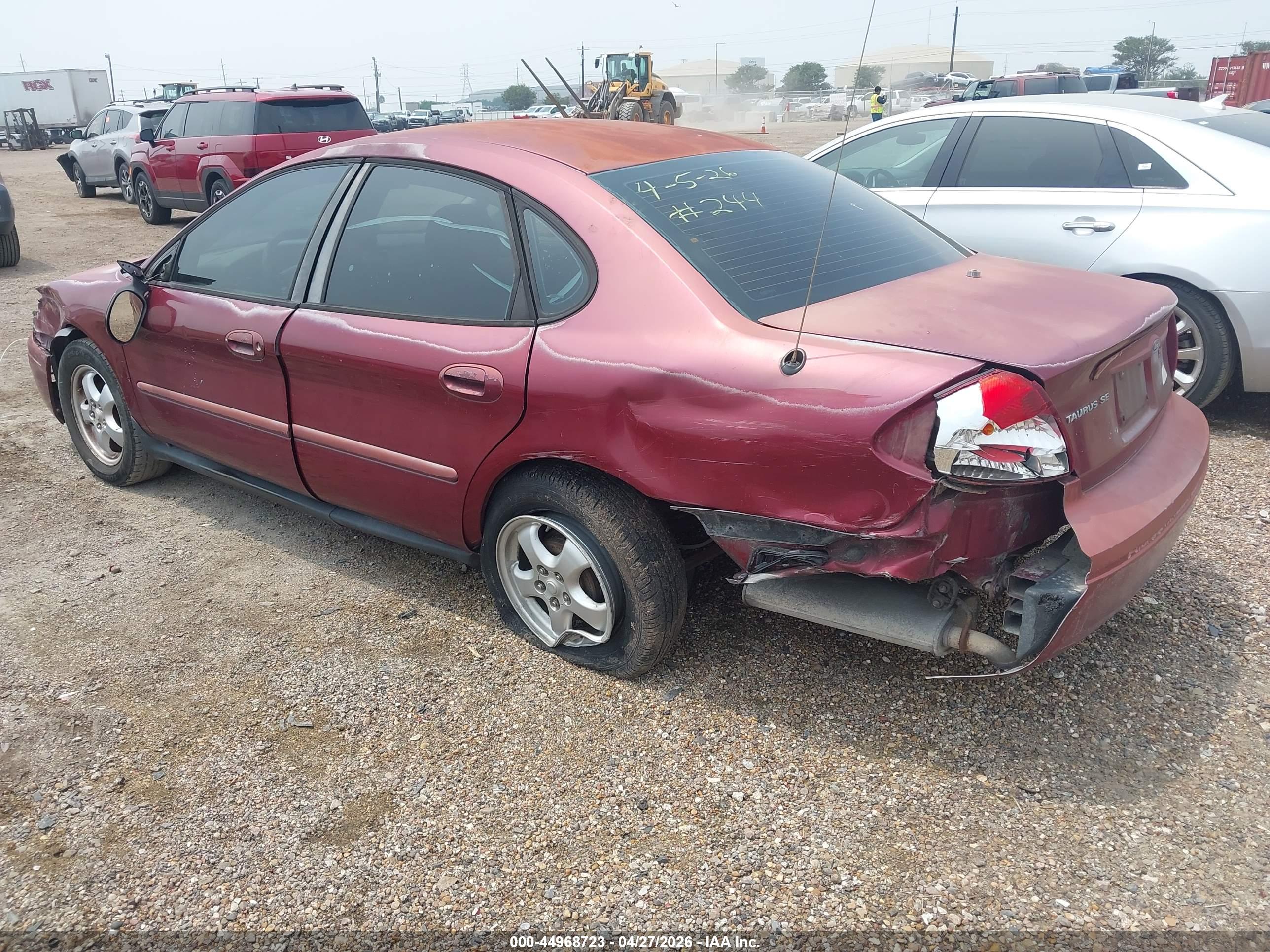 FORD TAURUS image 3