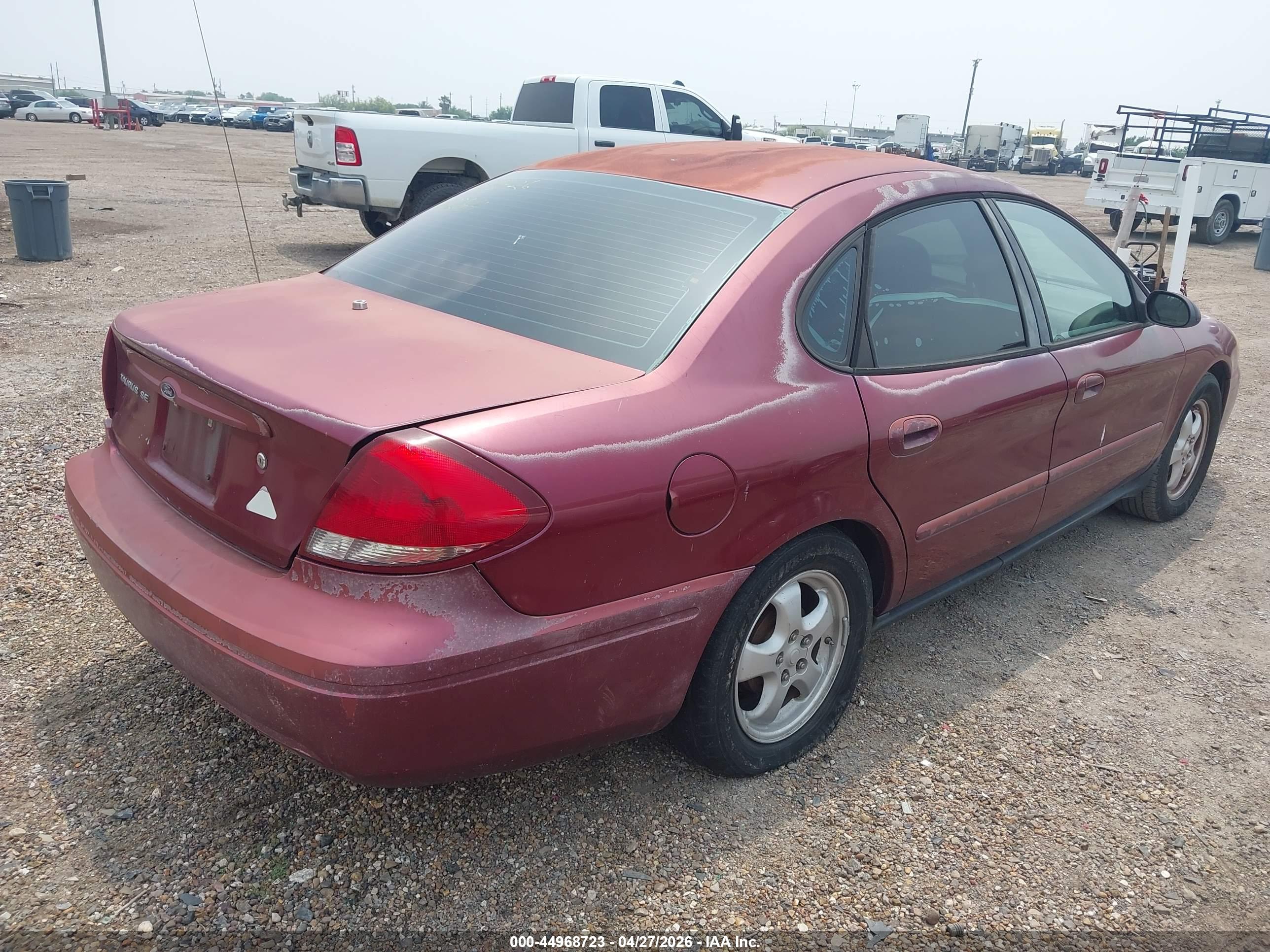 FORD TAURUS image 4