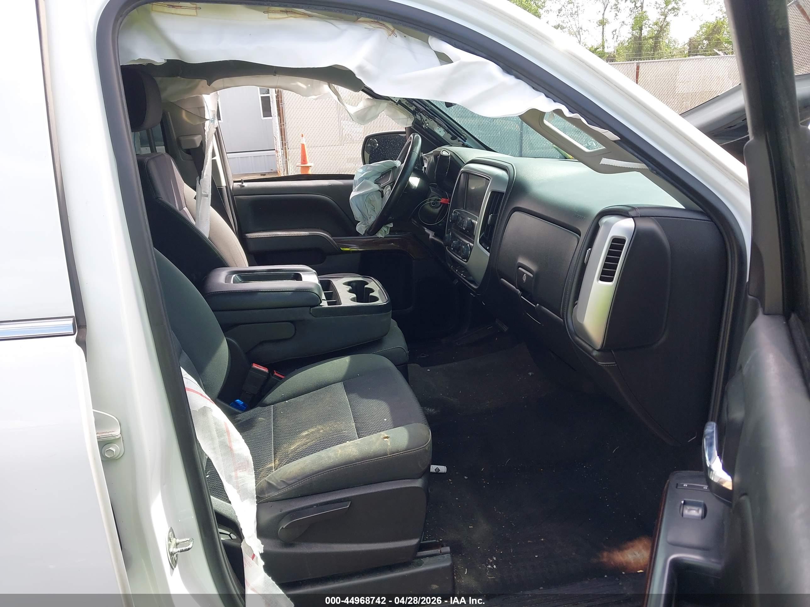 GMC SIERRA image 5